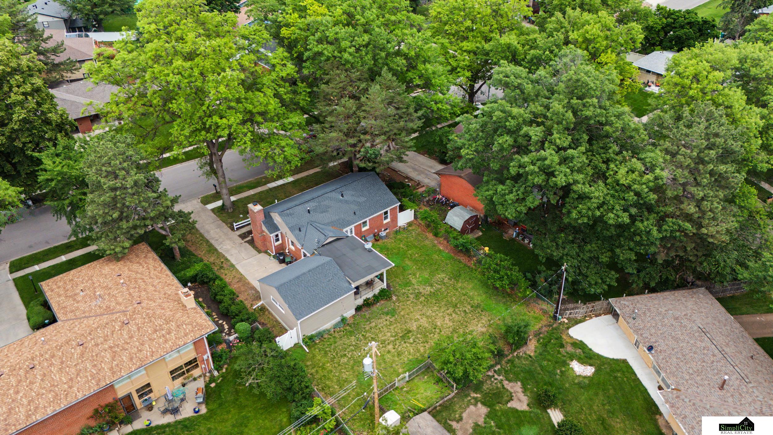 6015 Sumner Street