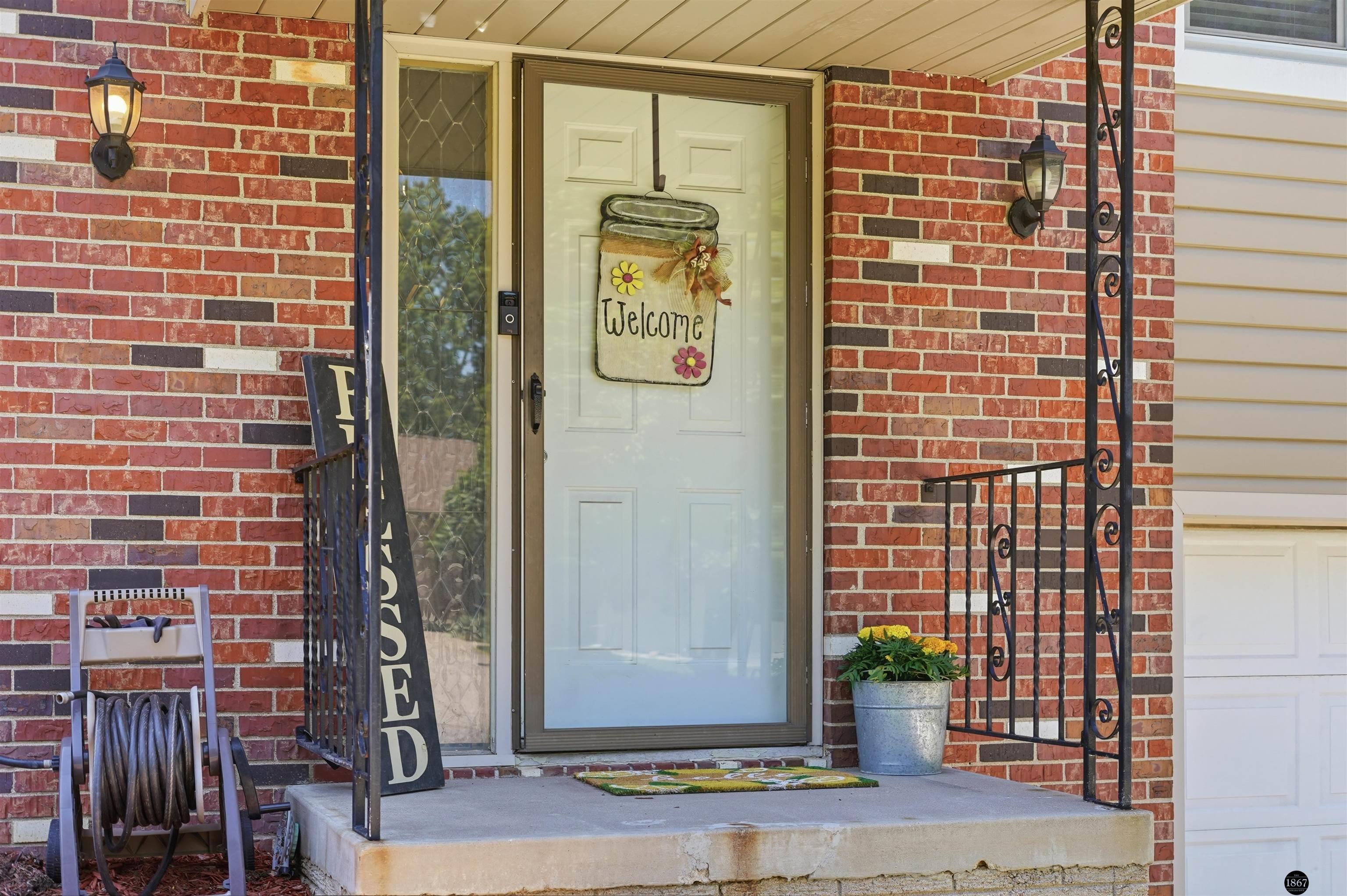 5821 Deerwood Drive