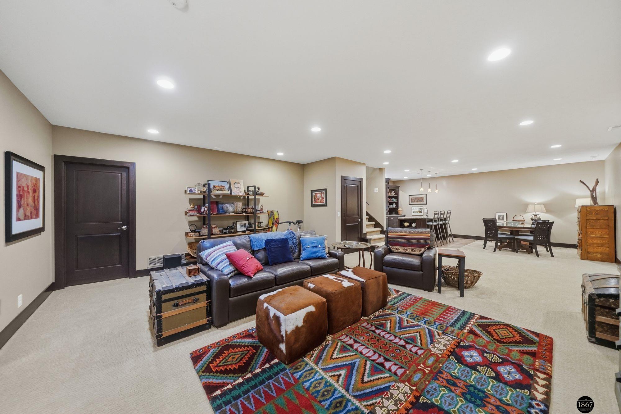 9650 Cotswold Lane