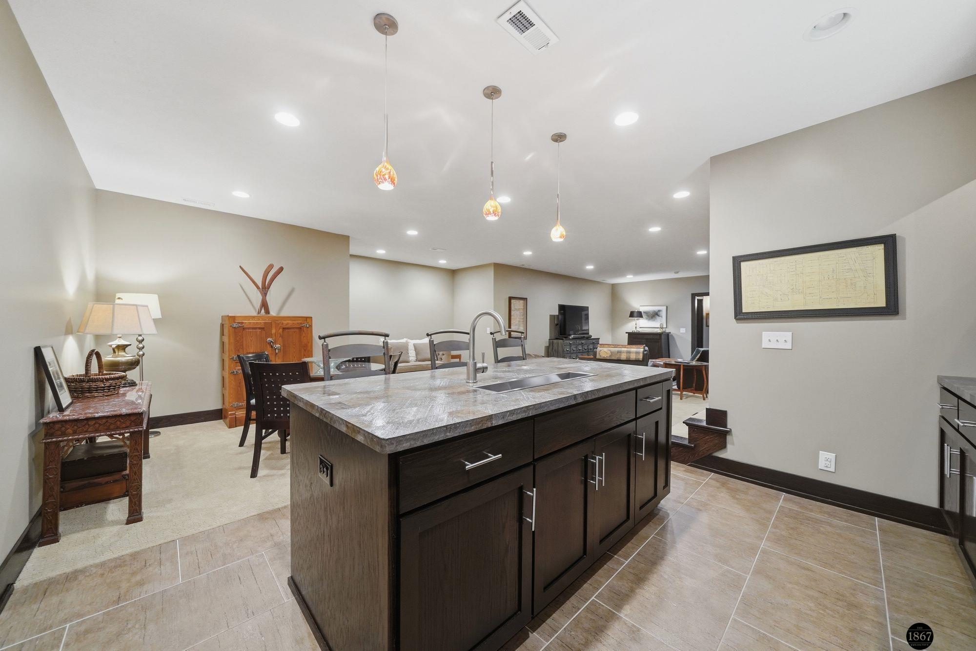 9650 Cotswold Lane