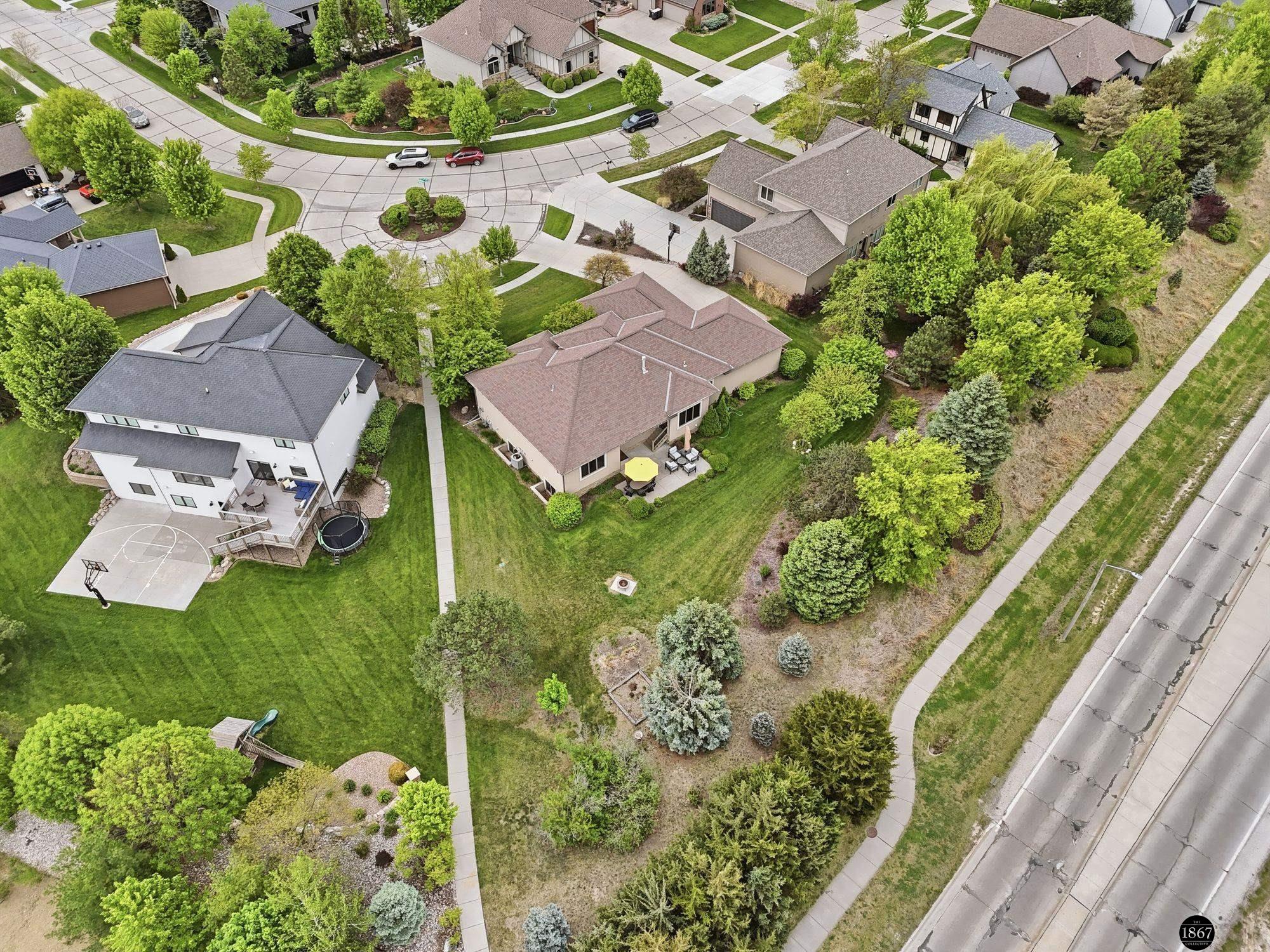 9650 Cotswold Lane