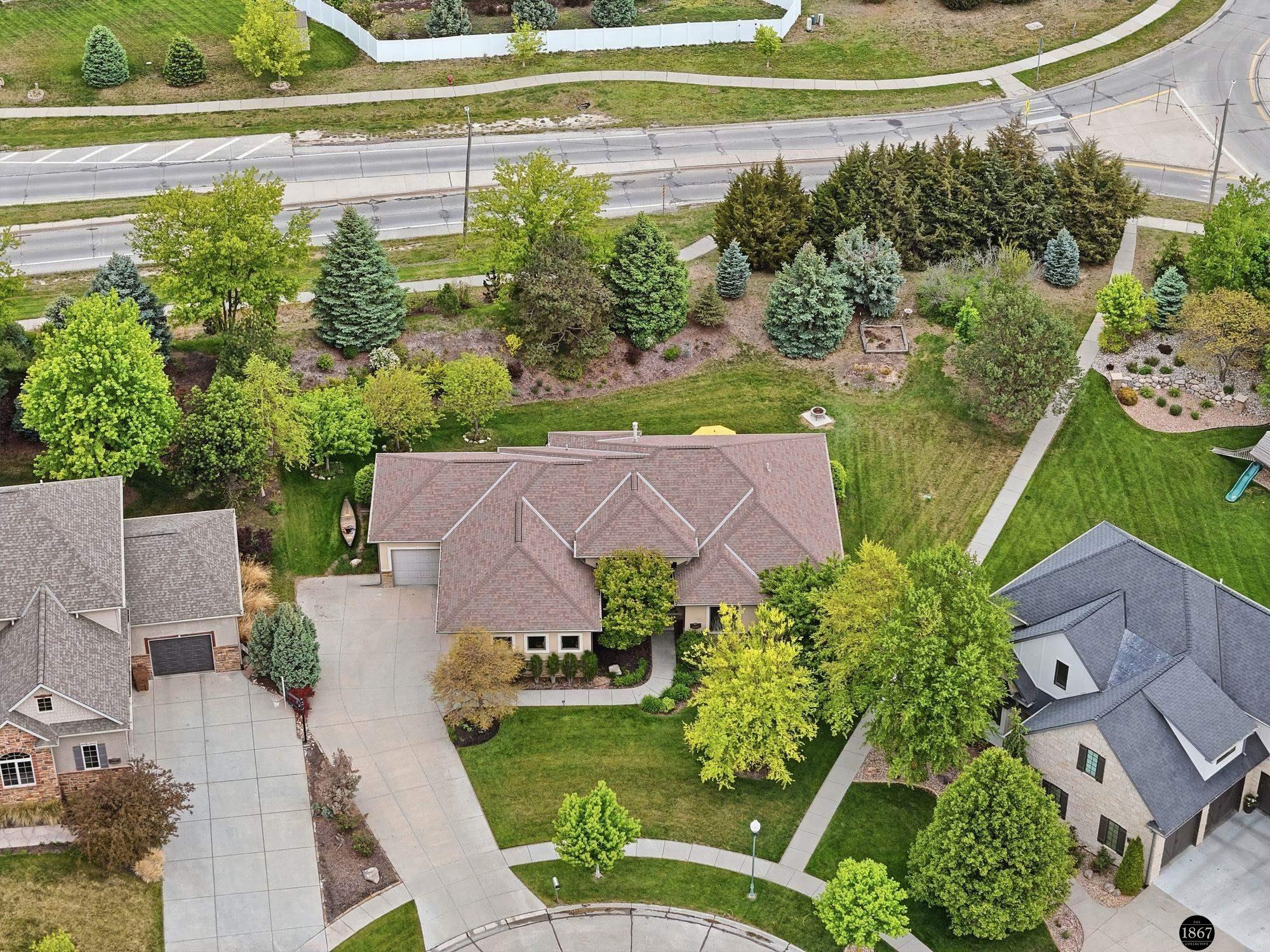 9650 Cotswold Lane