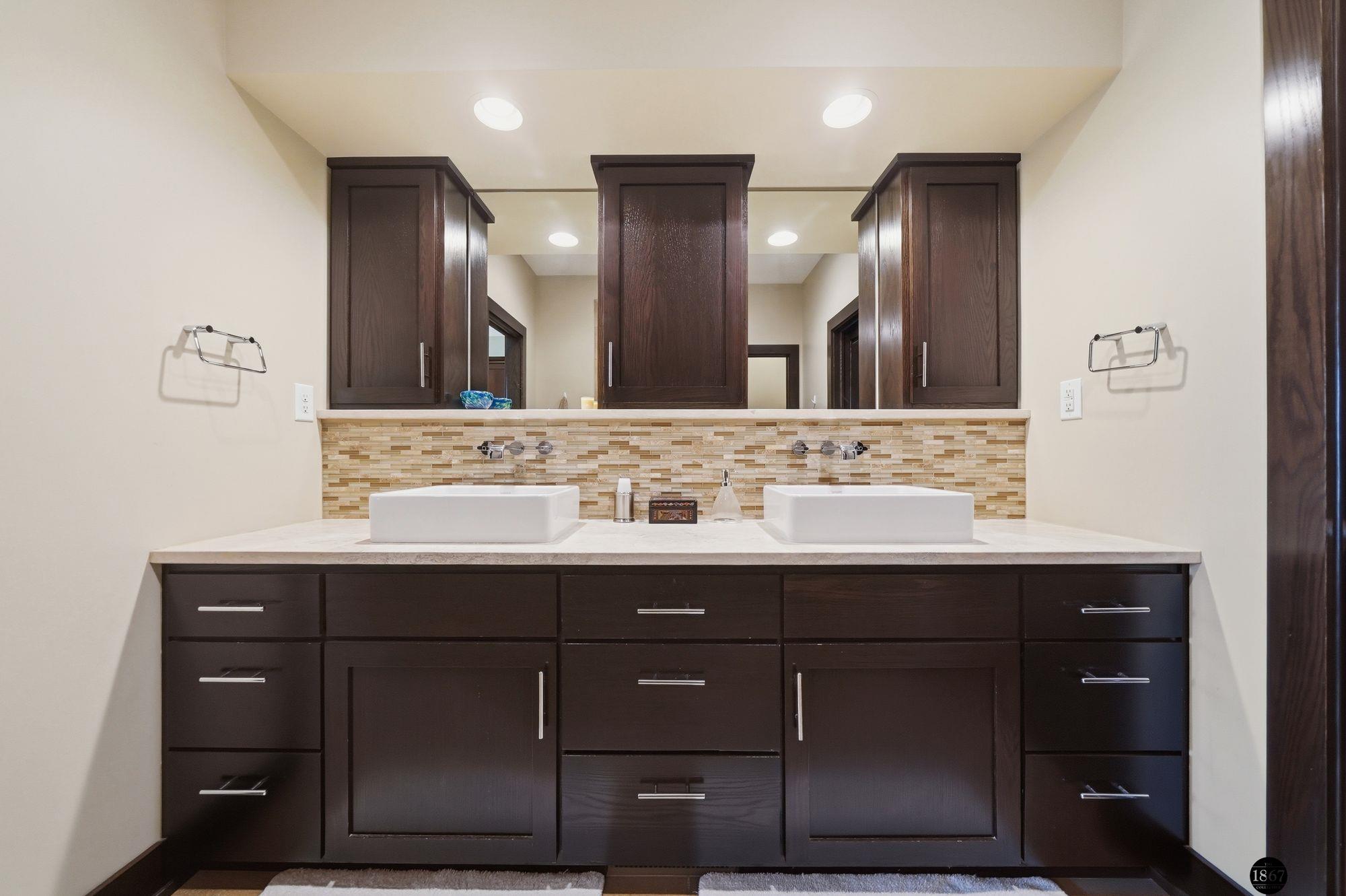 9650 Cotswold Lane