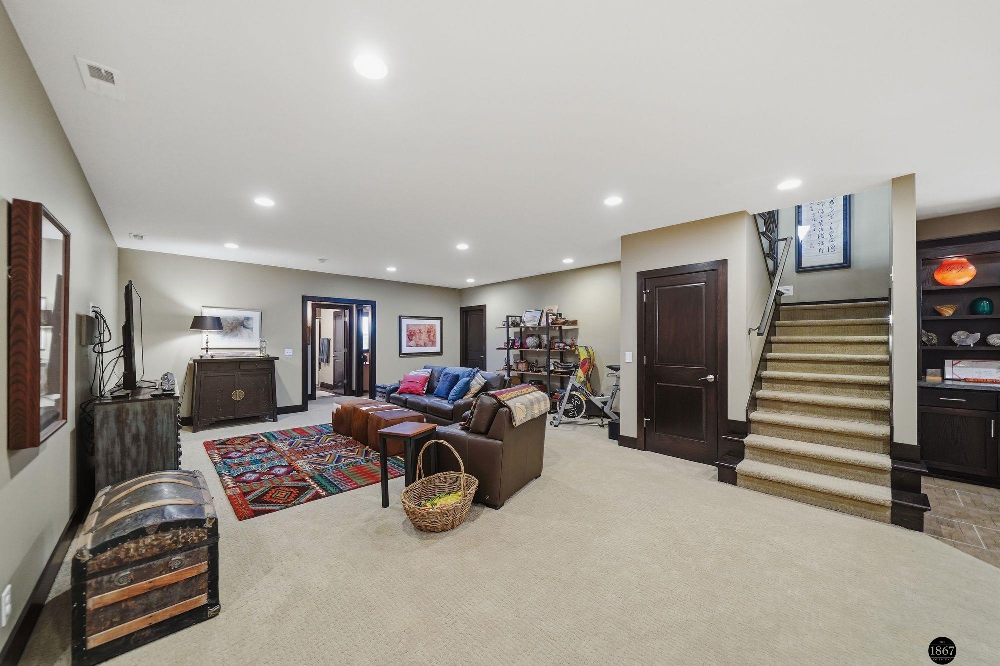 9650 Cotswold Lane