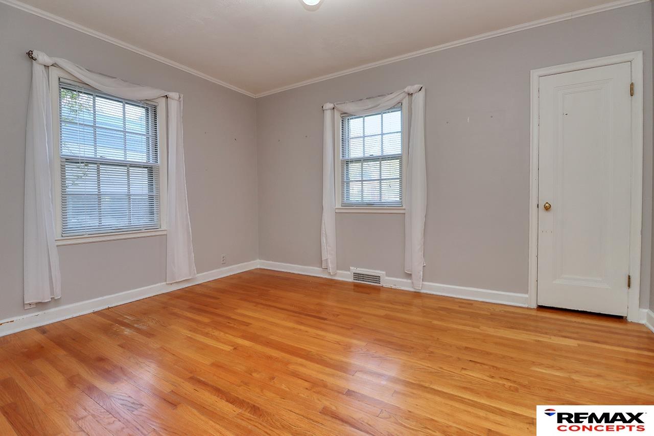 200 S Cotner Boulevard