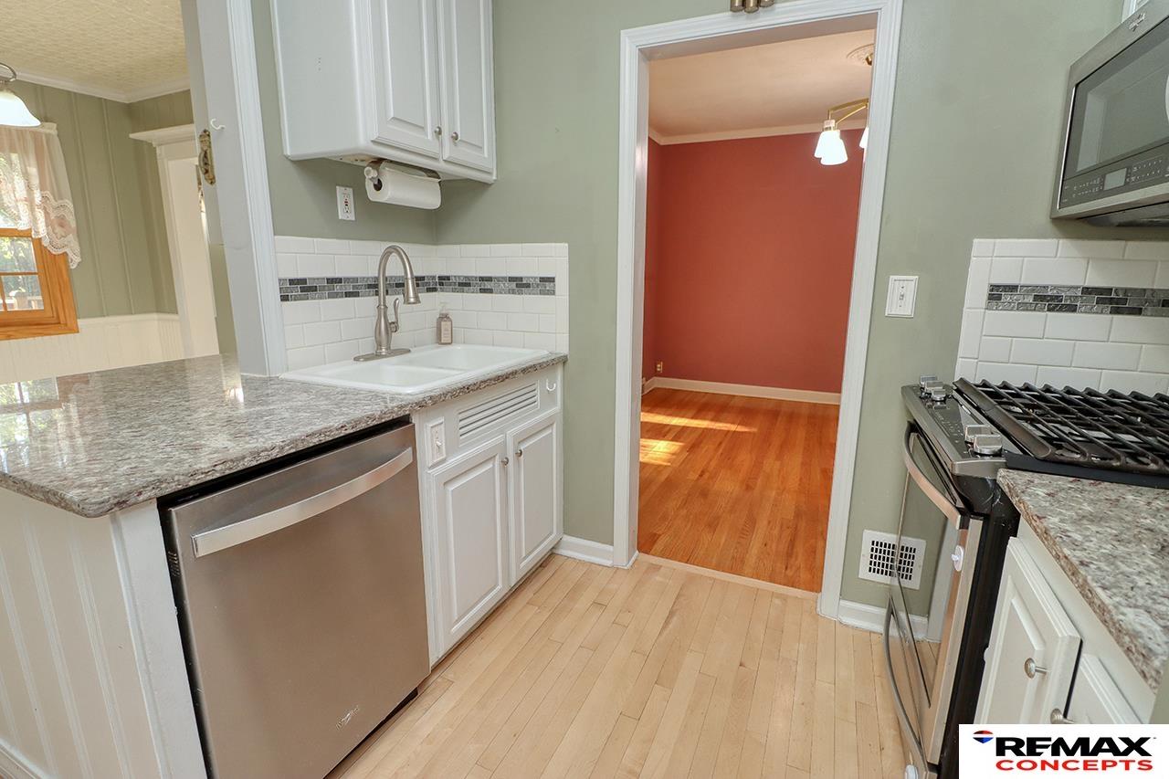 200 S Cotner Boulevard