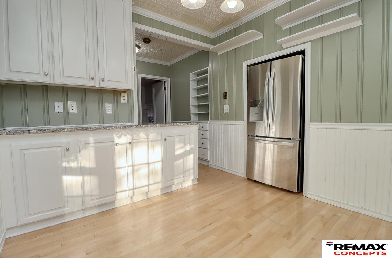 200 S Cotner Boulevard