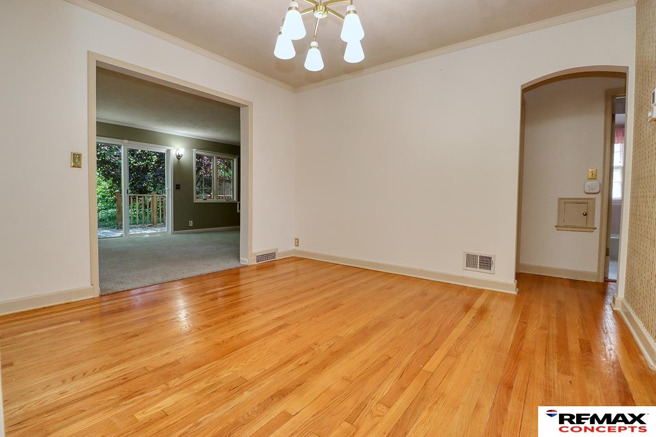 200 S Cotner Boulevard