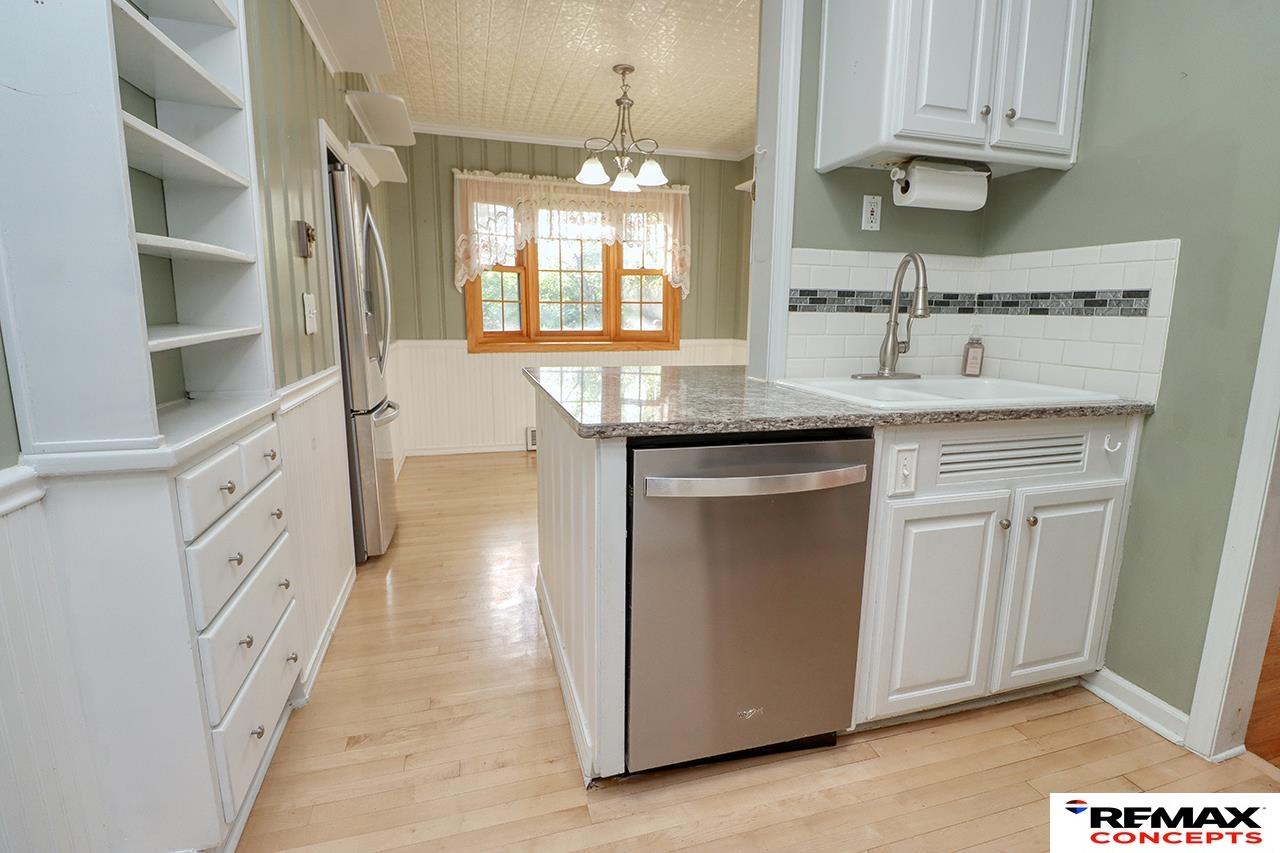 200 S Cotner Boulevard