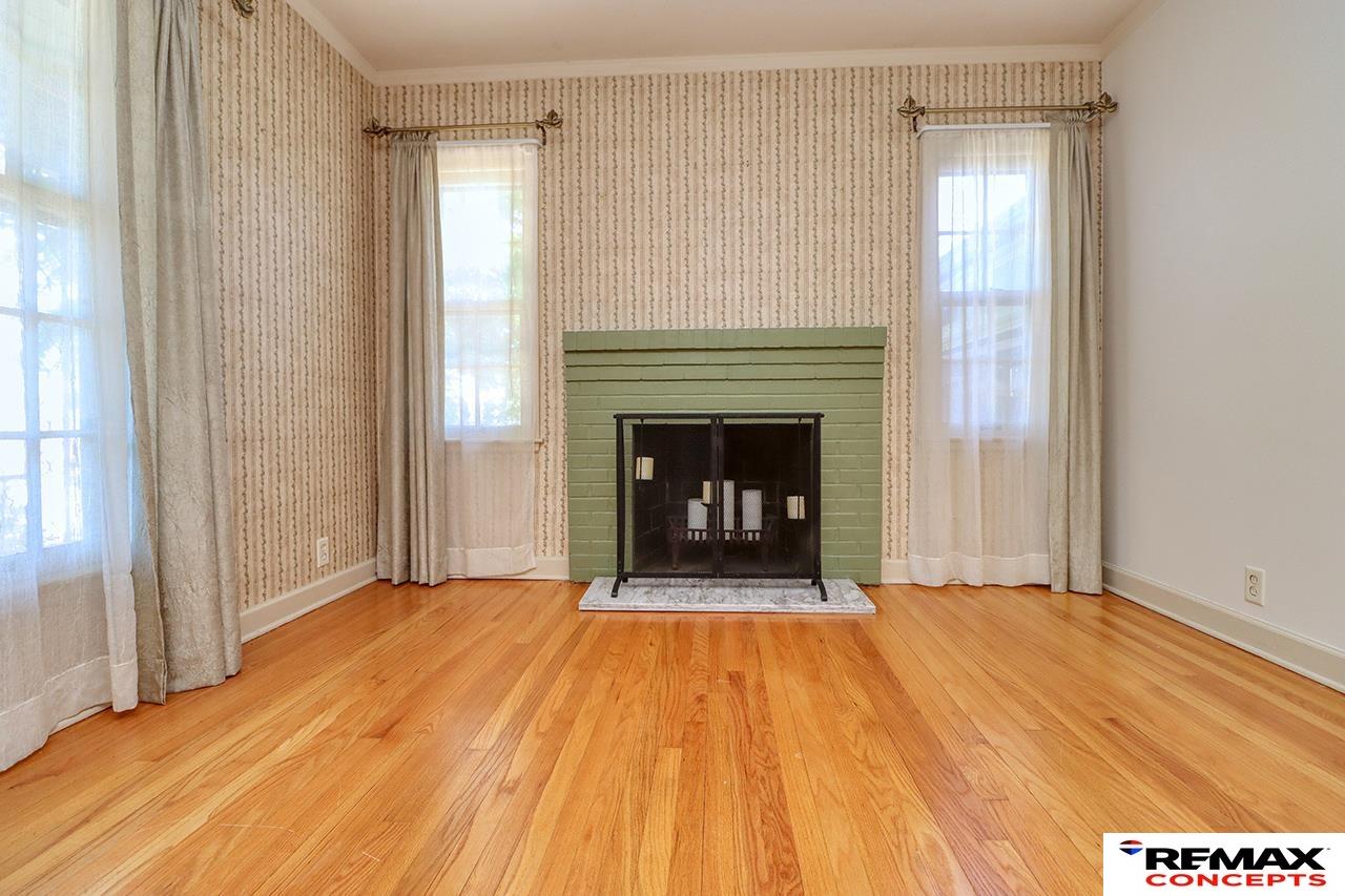 200 S Cotner Boulevard