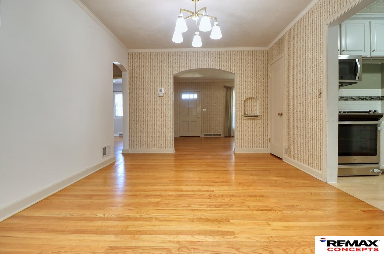 200 S Cotner Boulevard