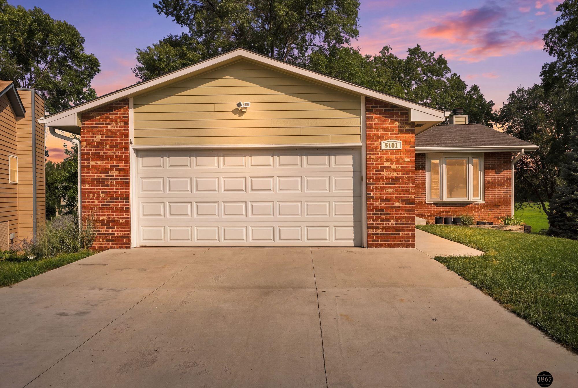 5101 Rosebriar Court