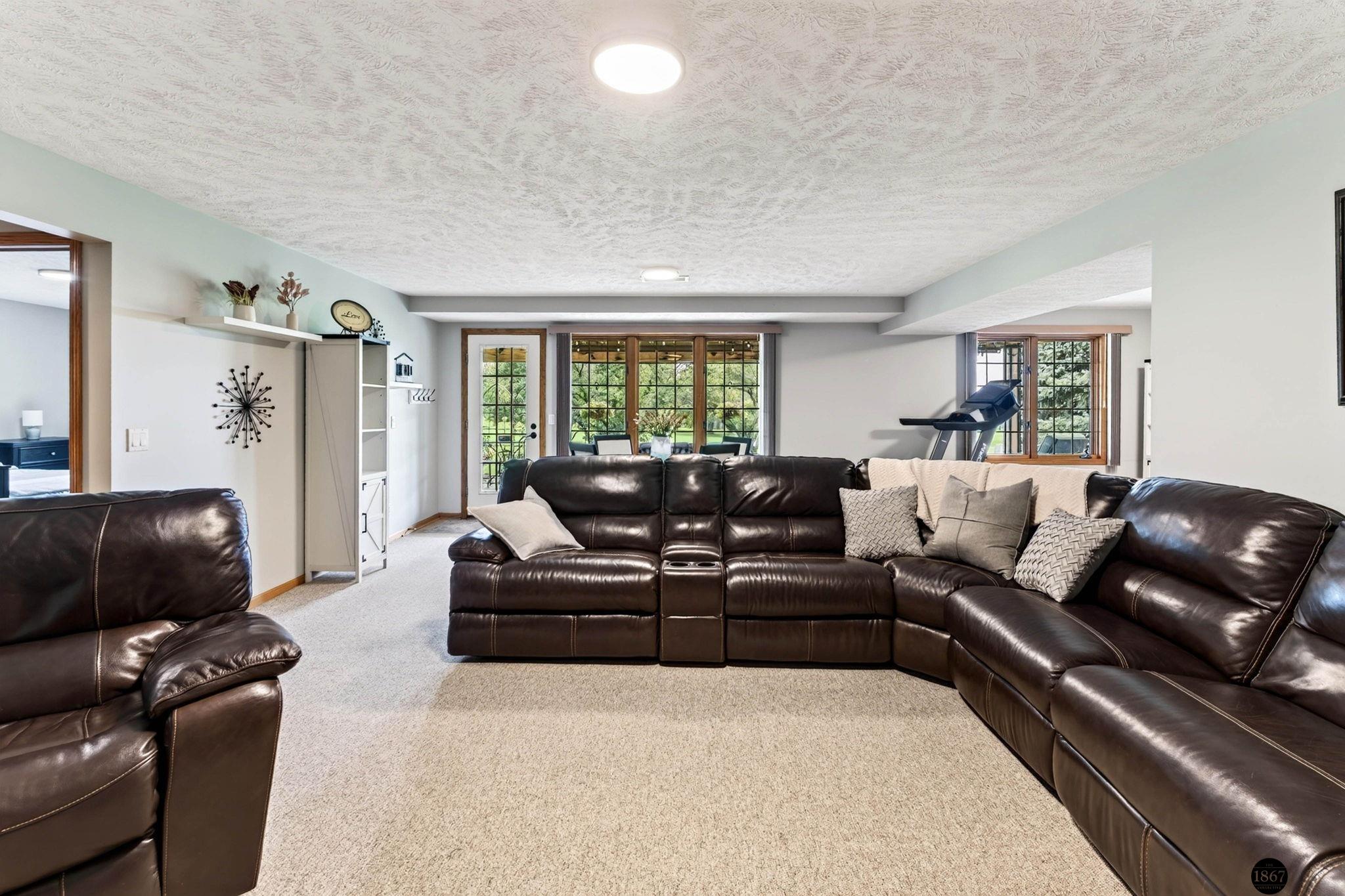 21901 Woodland Hills Circle
