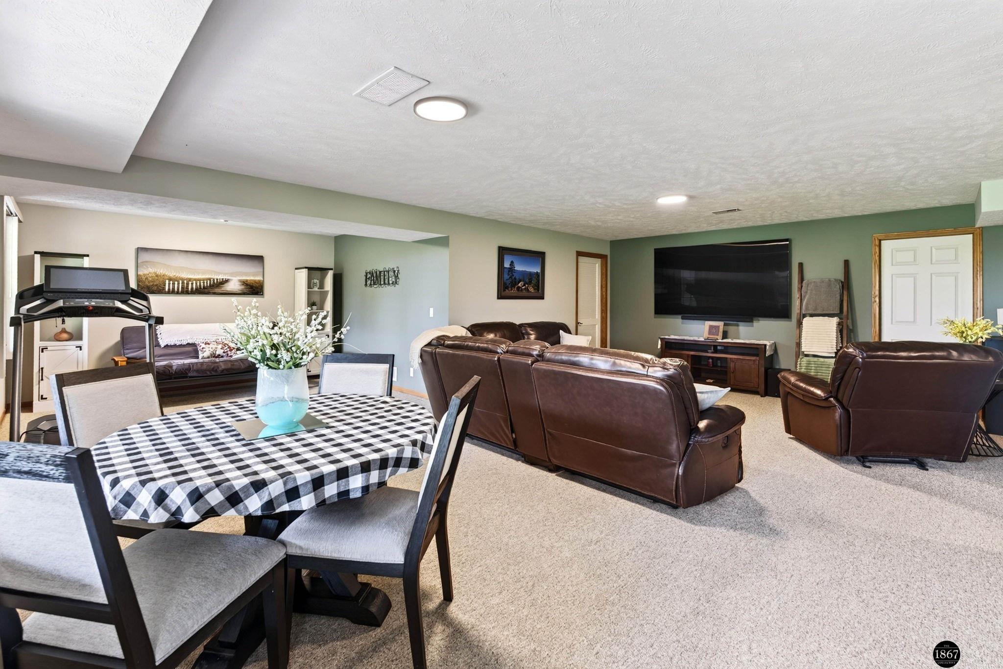 21901 Woodland Hills Circle