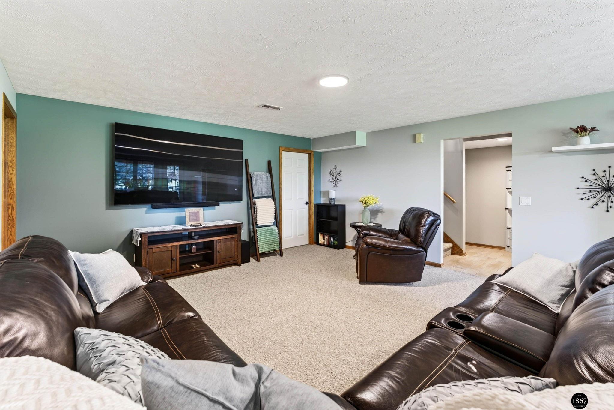 21901 Woodland Hills Circle