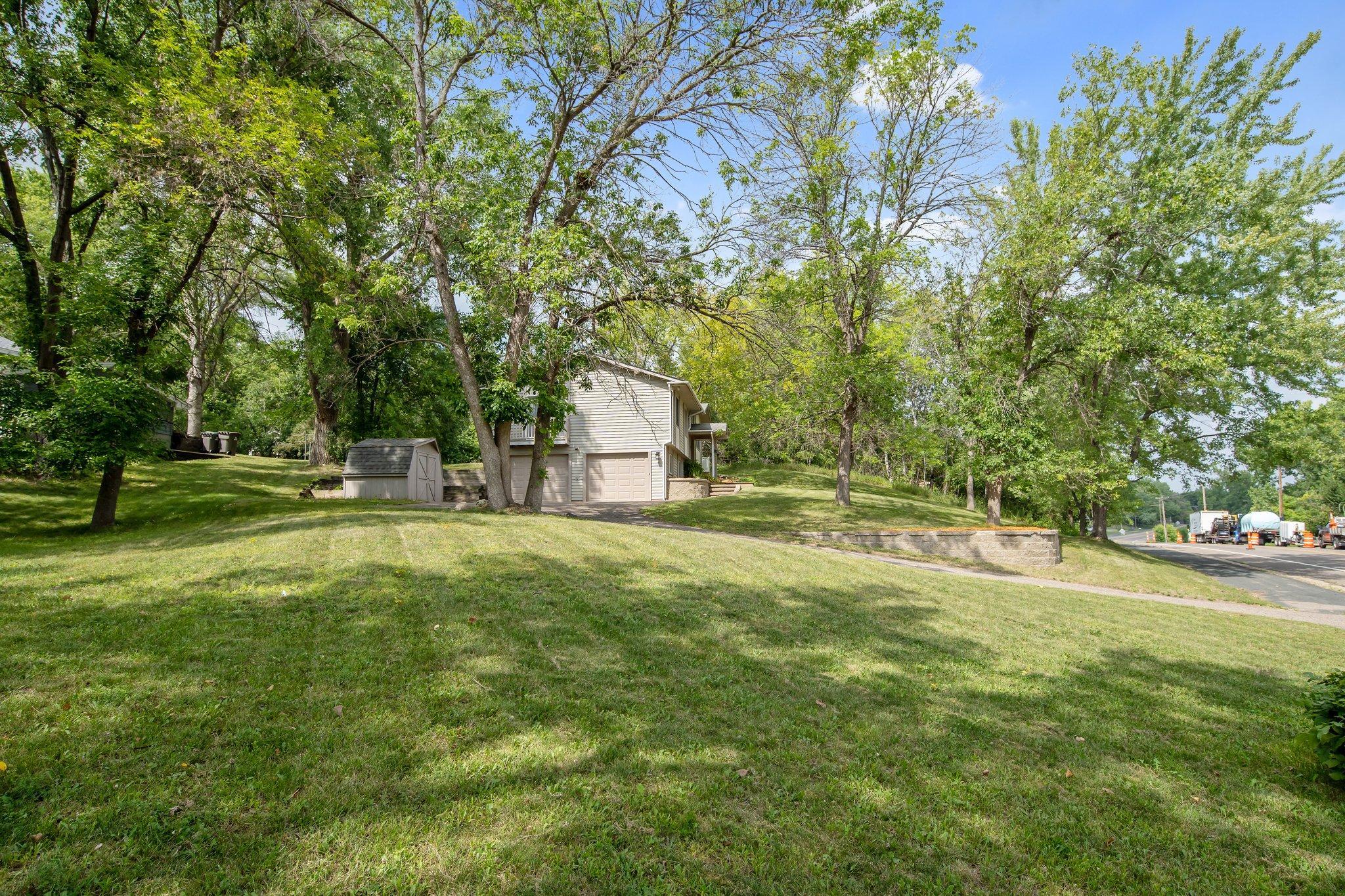 6400 Eden Prairie Rd