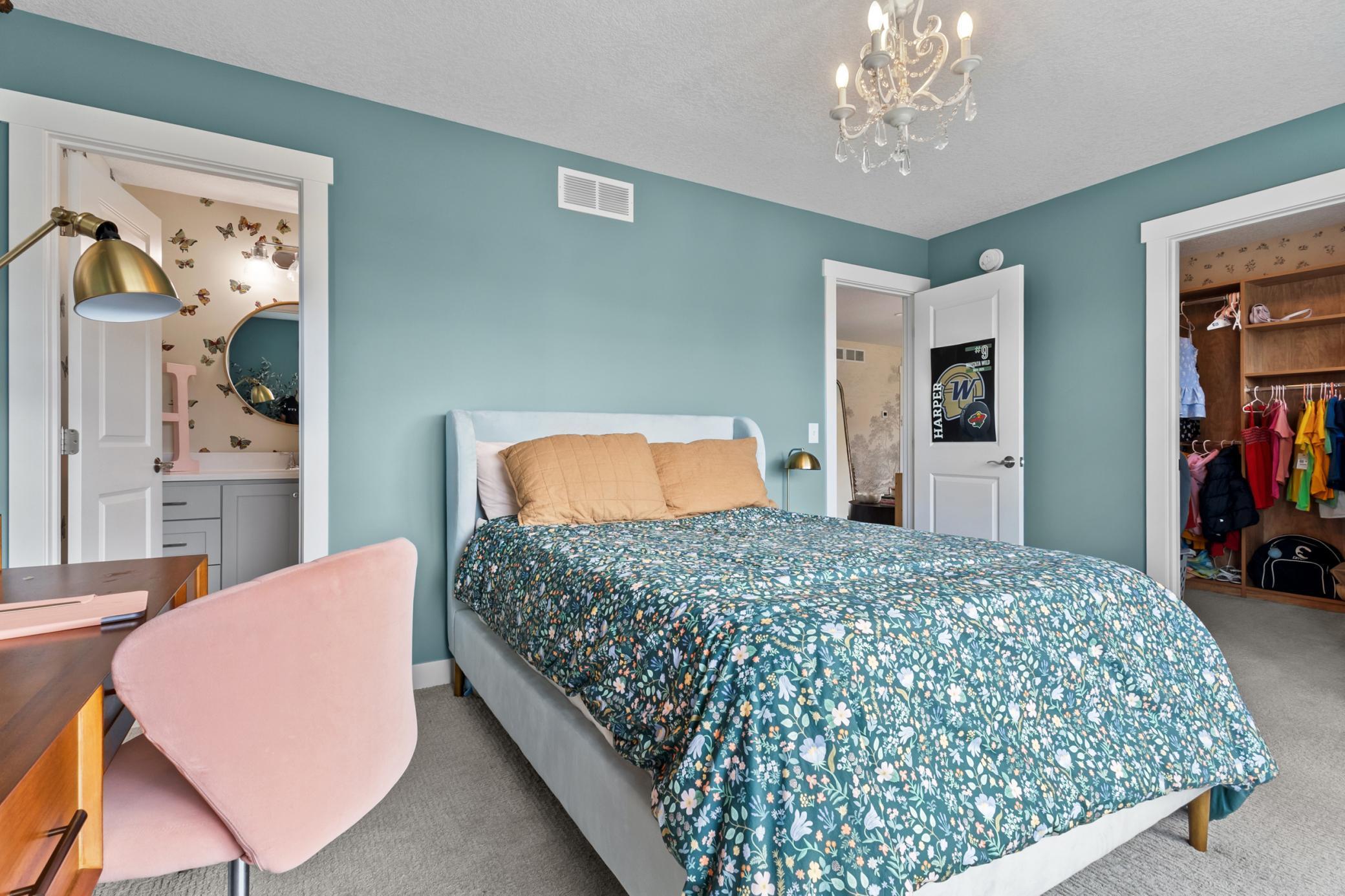 5690 Zanzibar Lane N