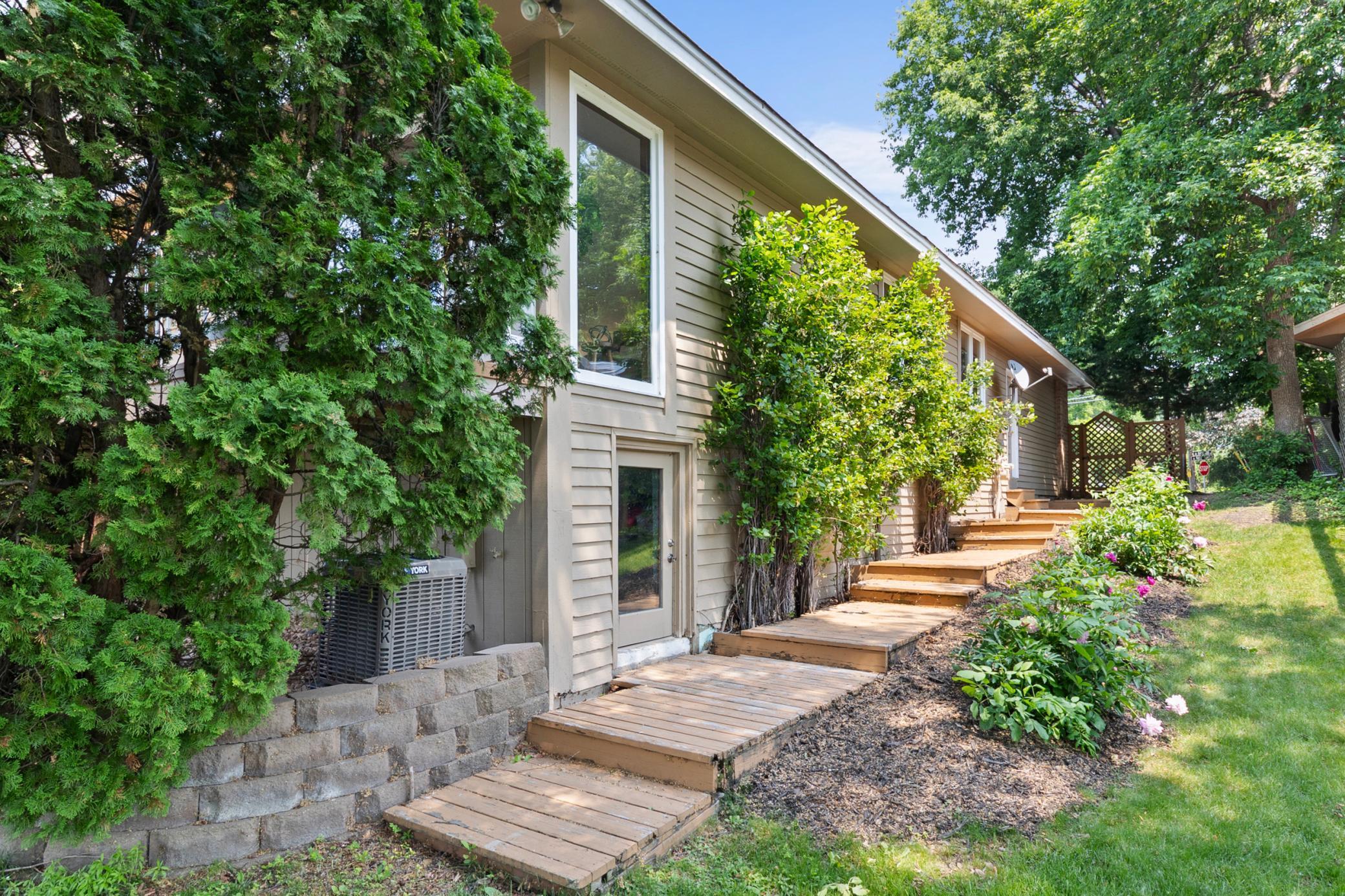 1701 Baywood Lane
