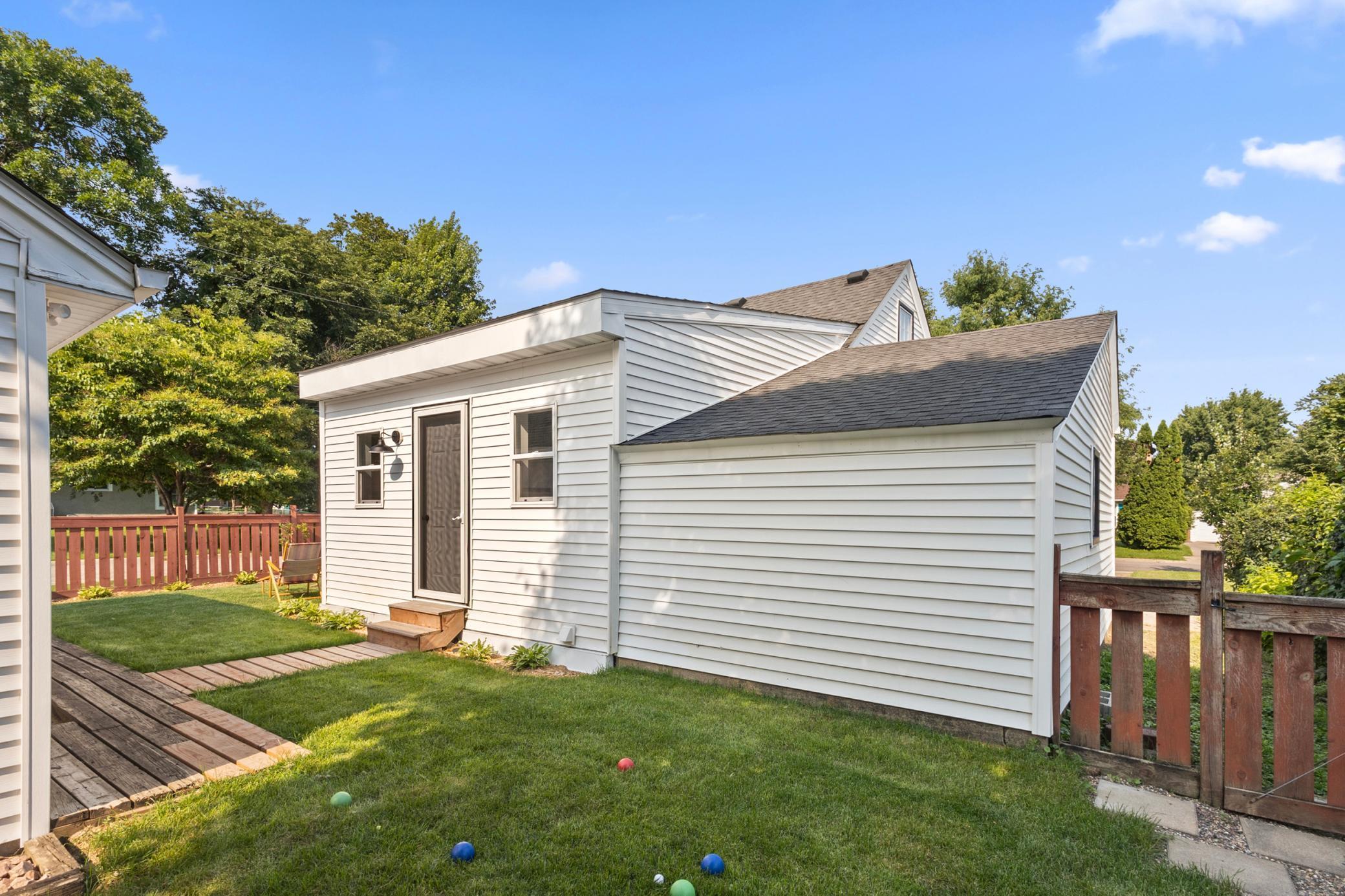 3900 Yosemite Avenue S