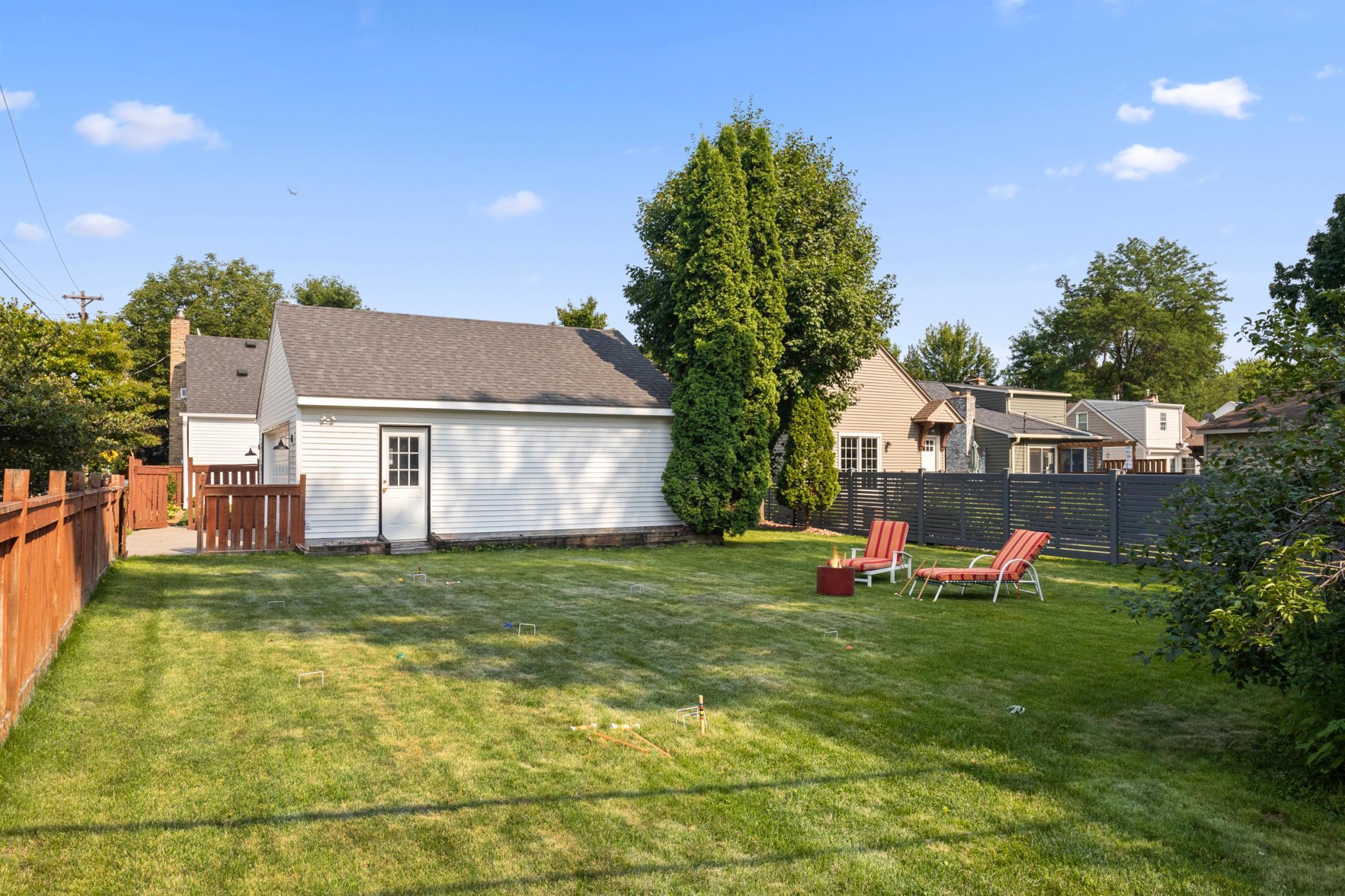 3900 Yosemite Avenue S