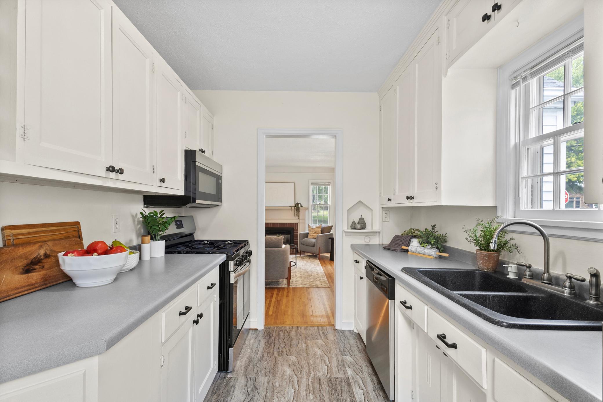 3900 Yosemite Avenue S