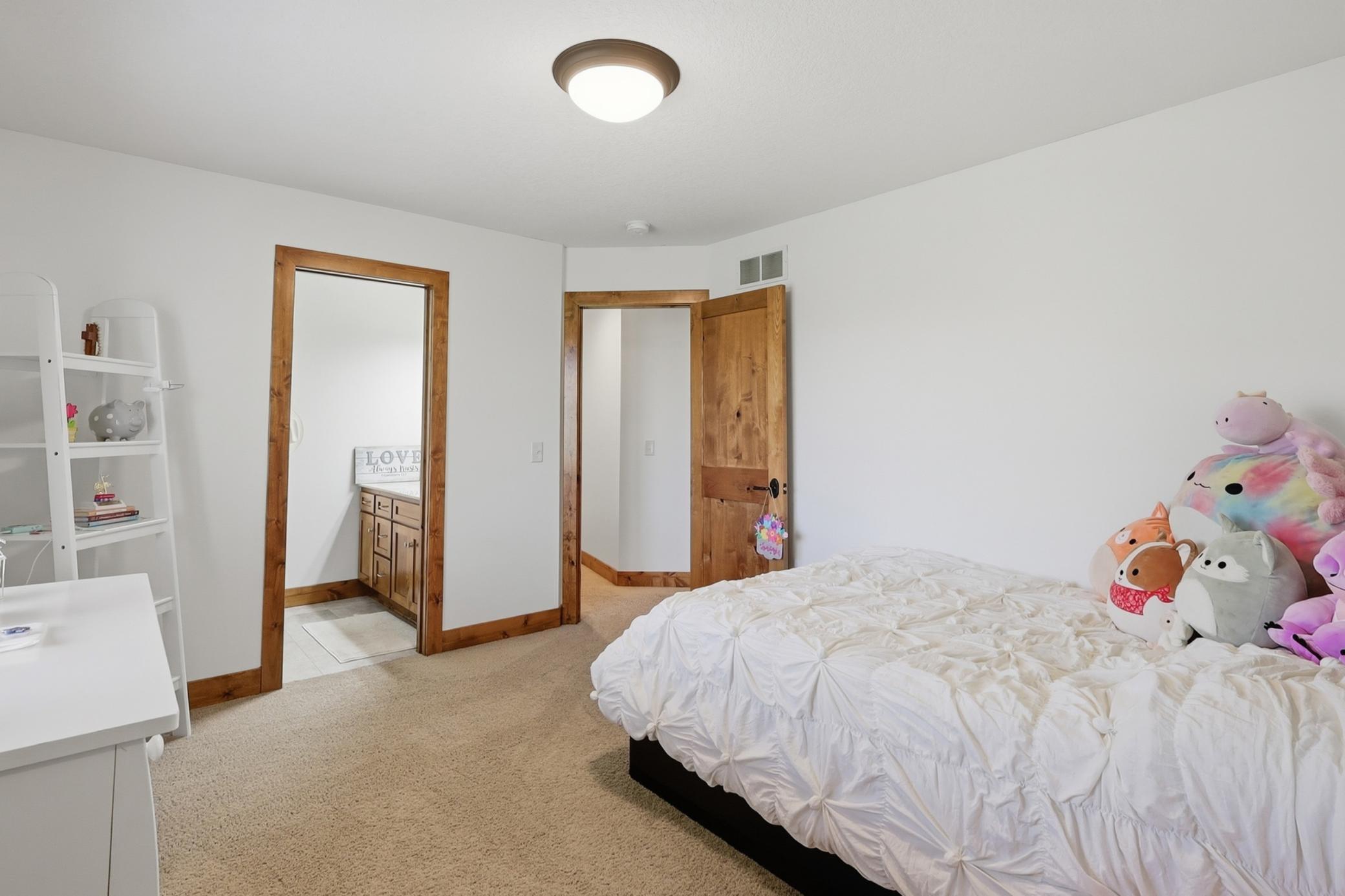 4435 Bluebell Trail S