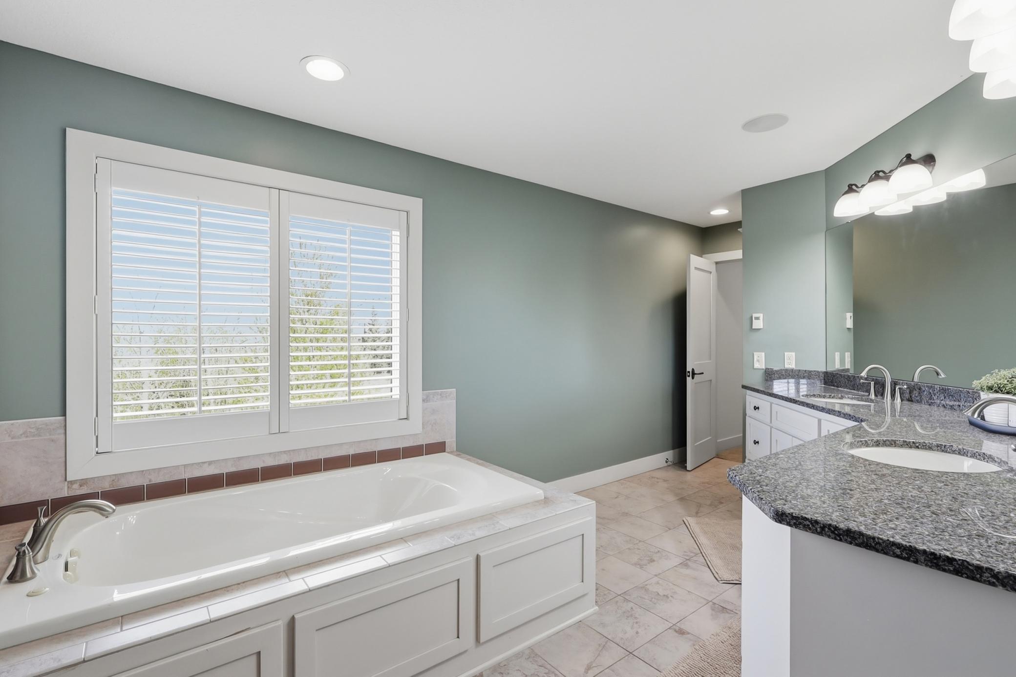 4435 Bluebell Trail S