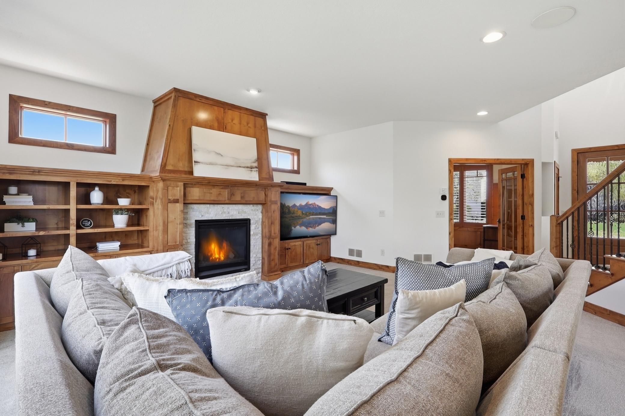 4435 Bluebell Trail S