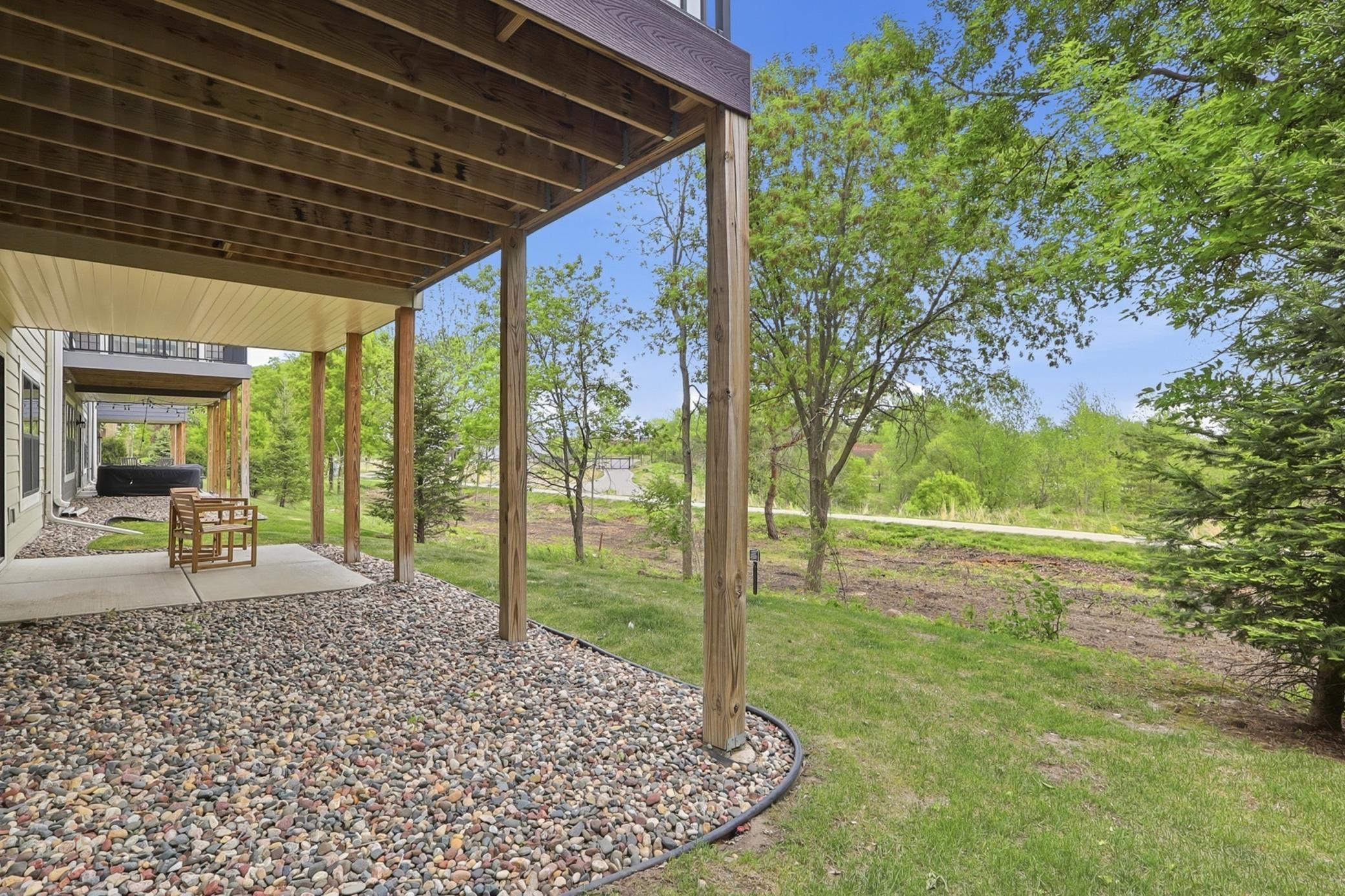 16383 Glory Lane