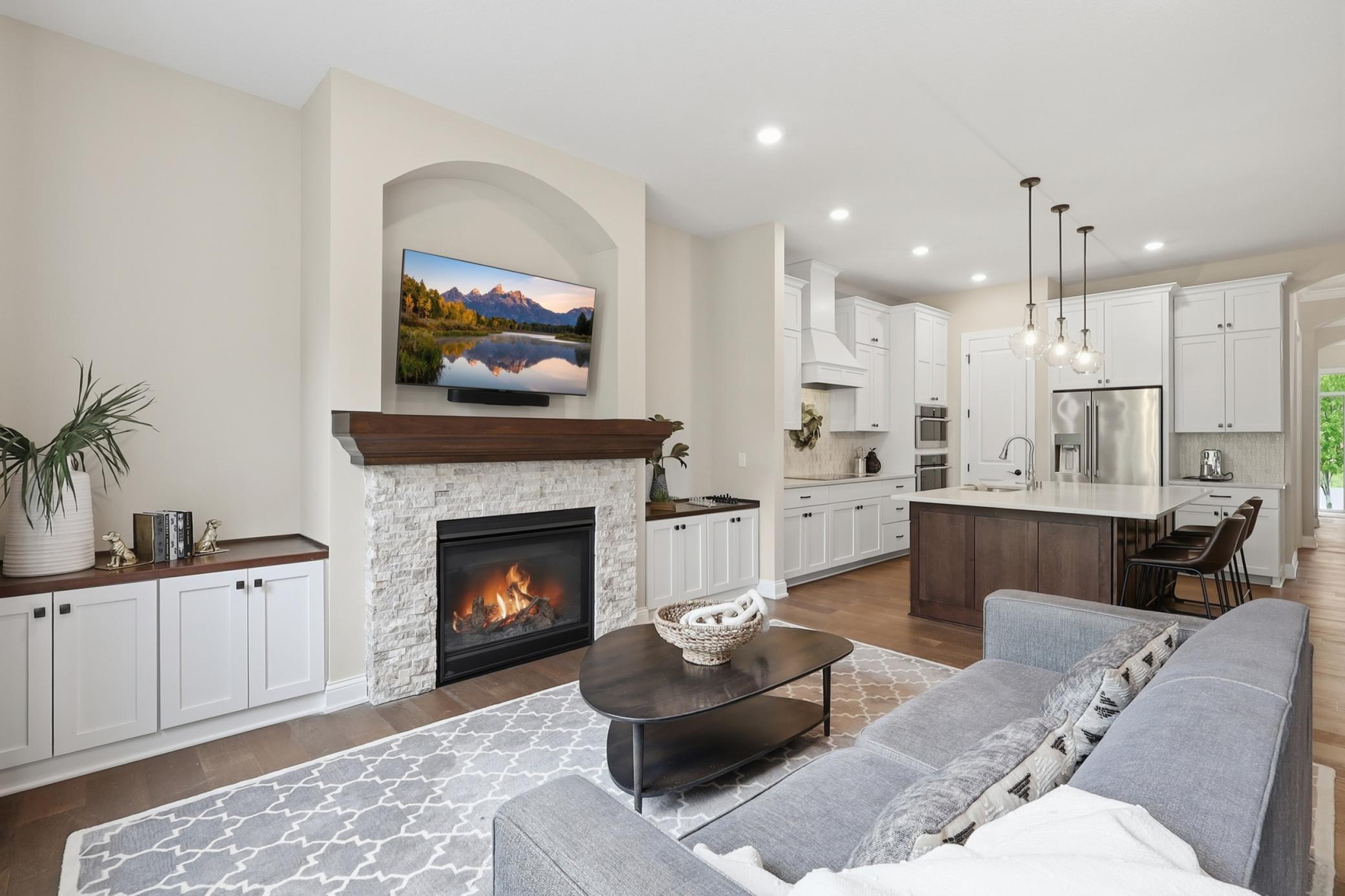 16383 Glory Lane