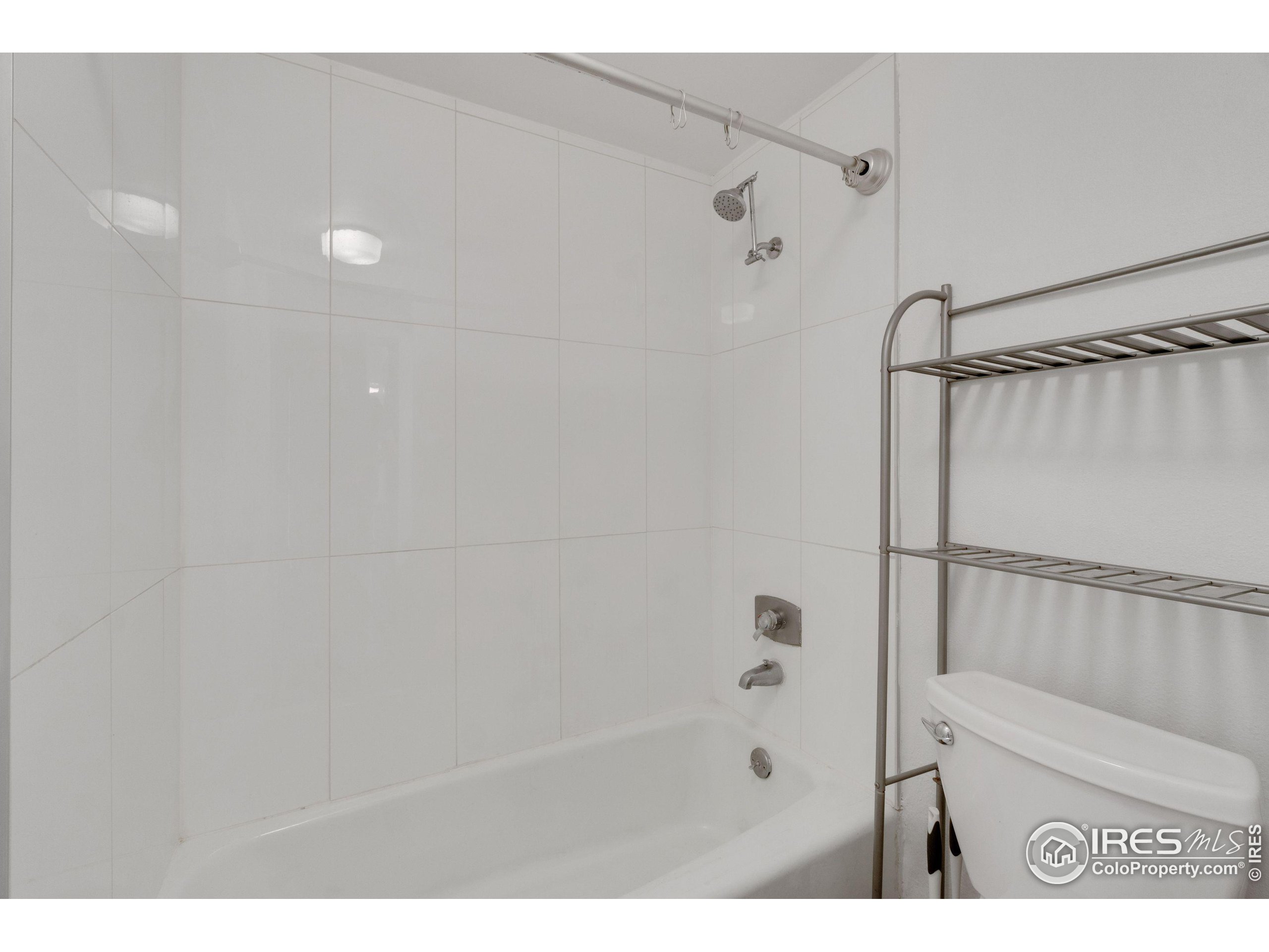 1625 W Elizabeth St D-1