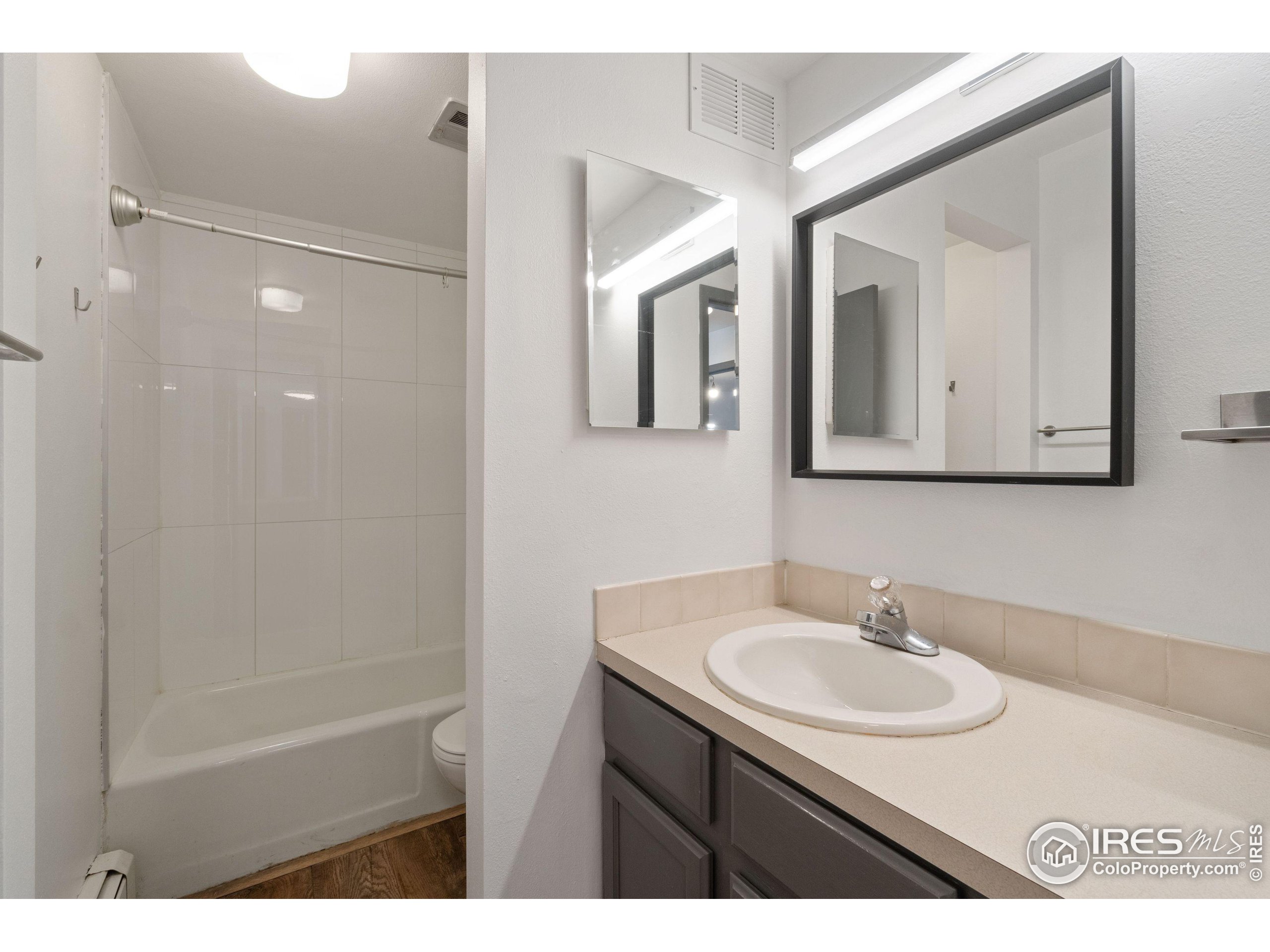 1625 W Elizabeth St D-1