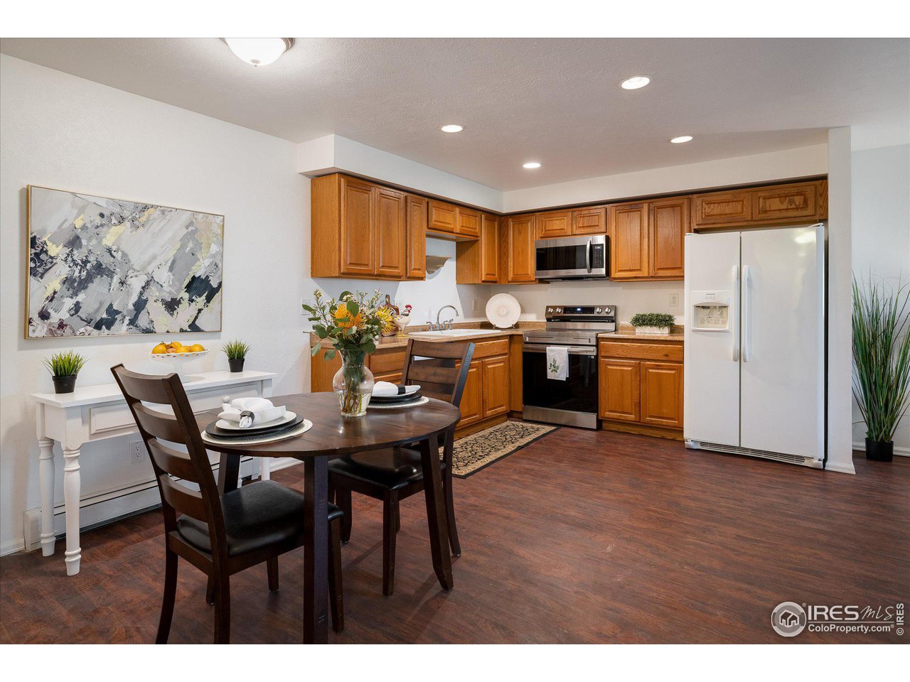 645 Manhattan Pl 111