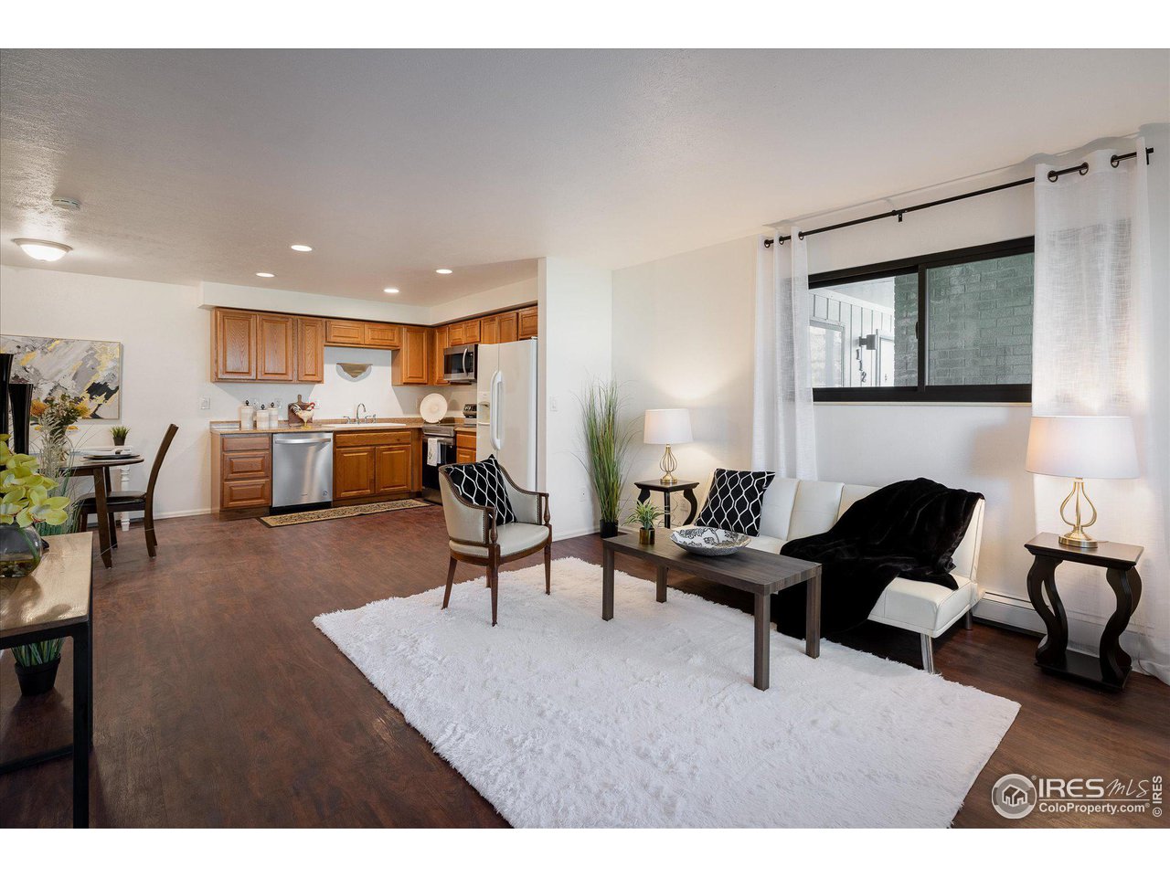 645 Manhattan Pl 111