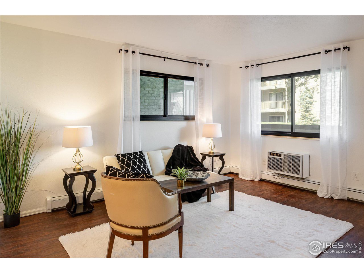 645 Manhattan Pl 111