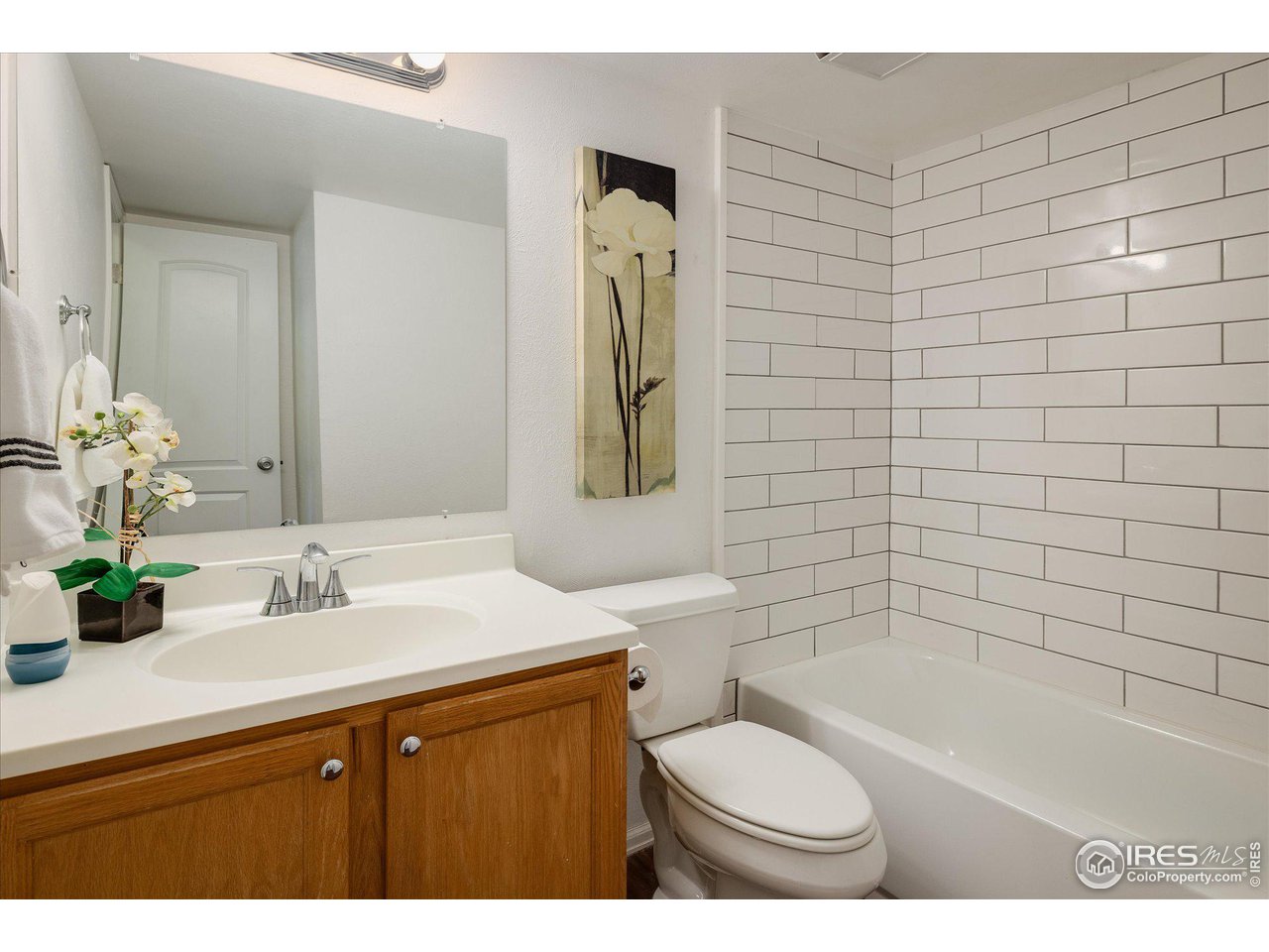 645 Manhattan Pl 111