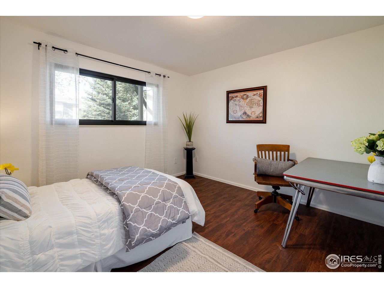 645 Manhattan Pl 111