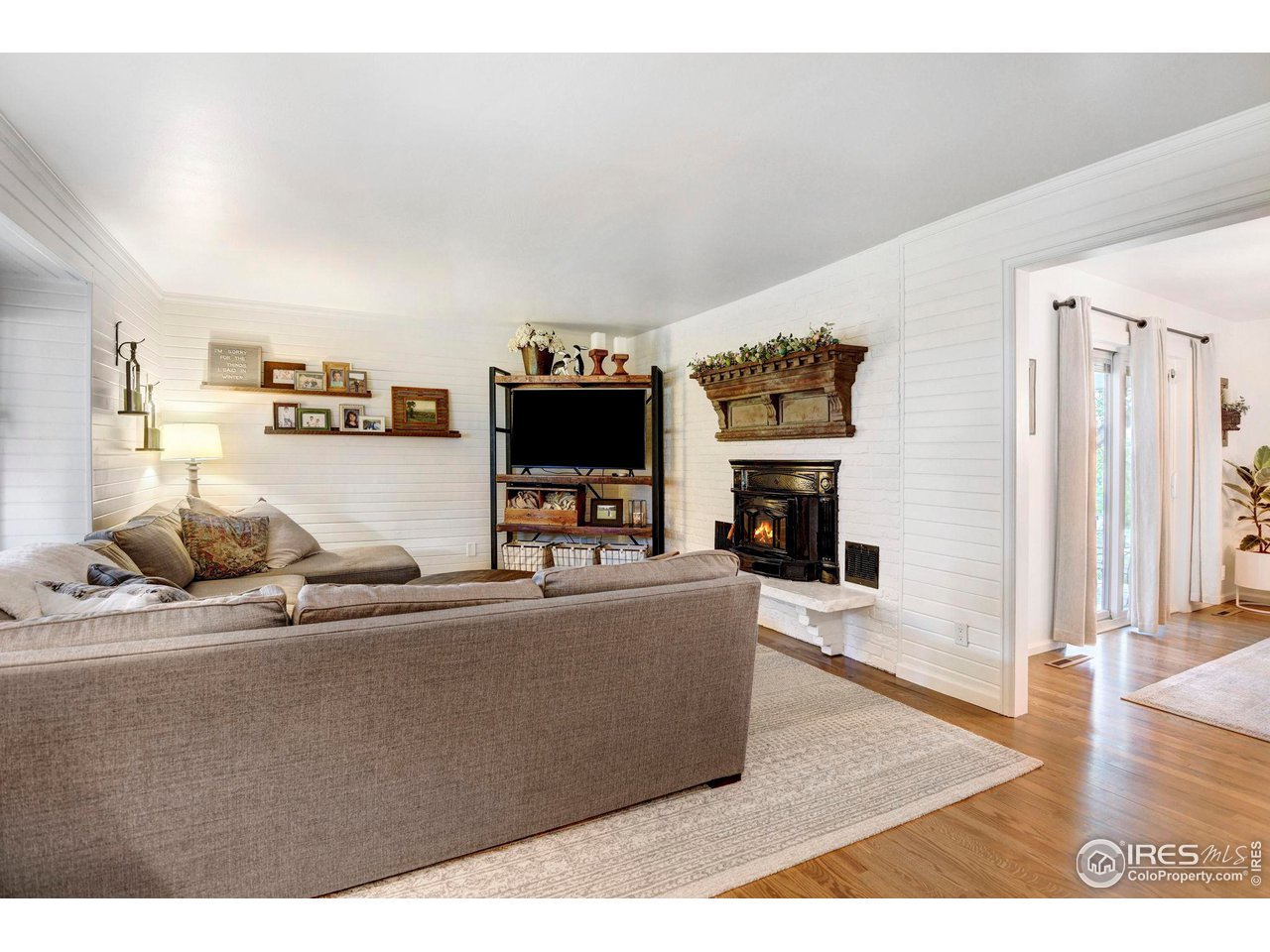 1512 Sunnyside Dr