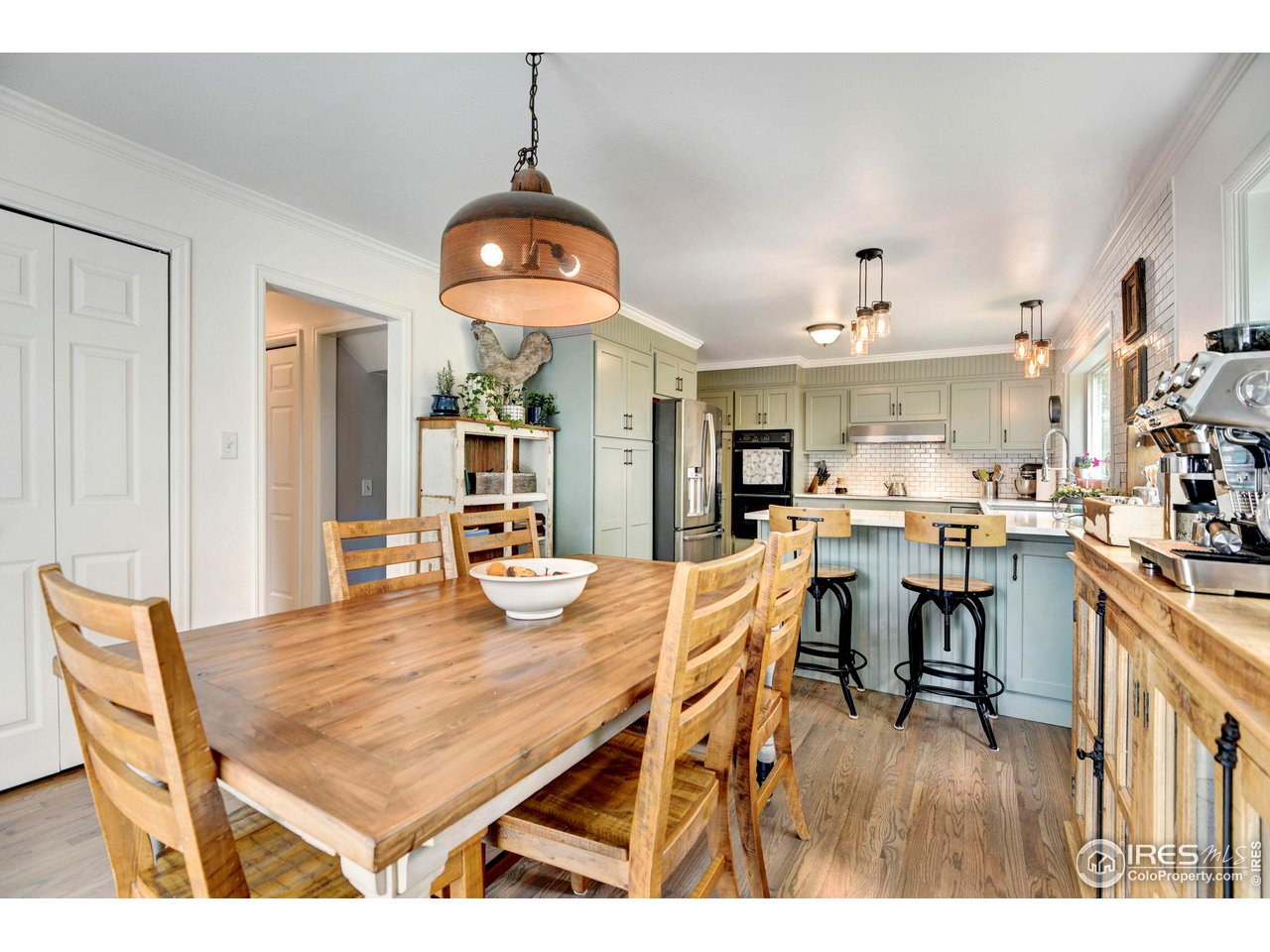 1512 Sunnyside Dr