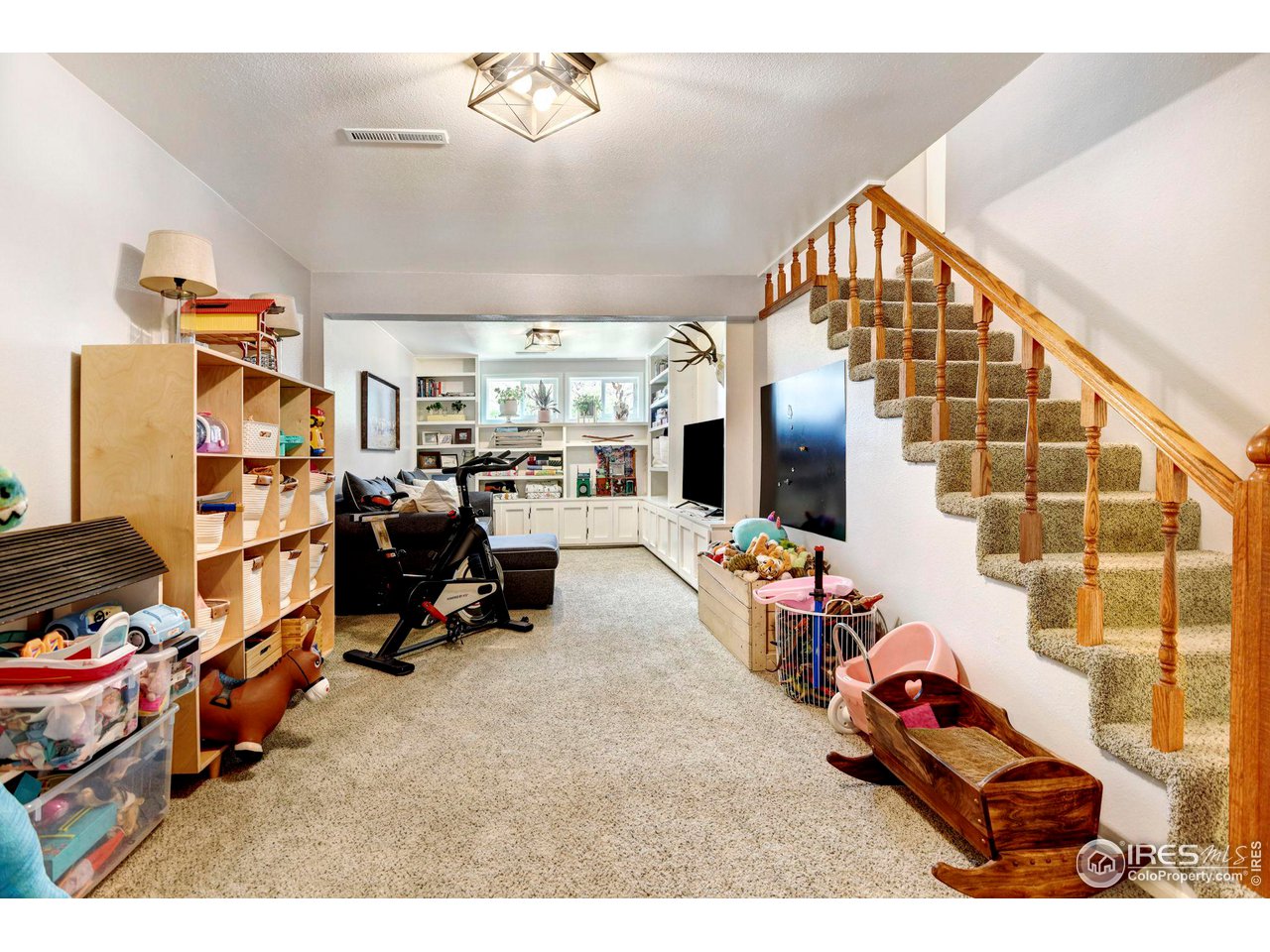 1512 Sunnyside Dr
