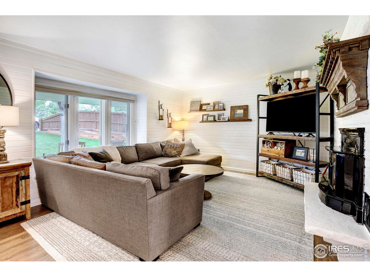 1512 Sunnyside Dr