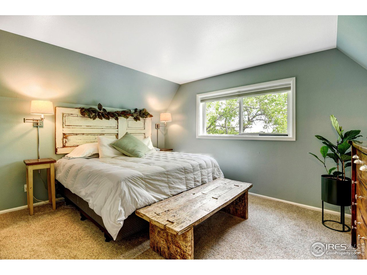 1512 Sunnyside Dr