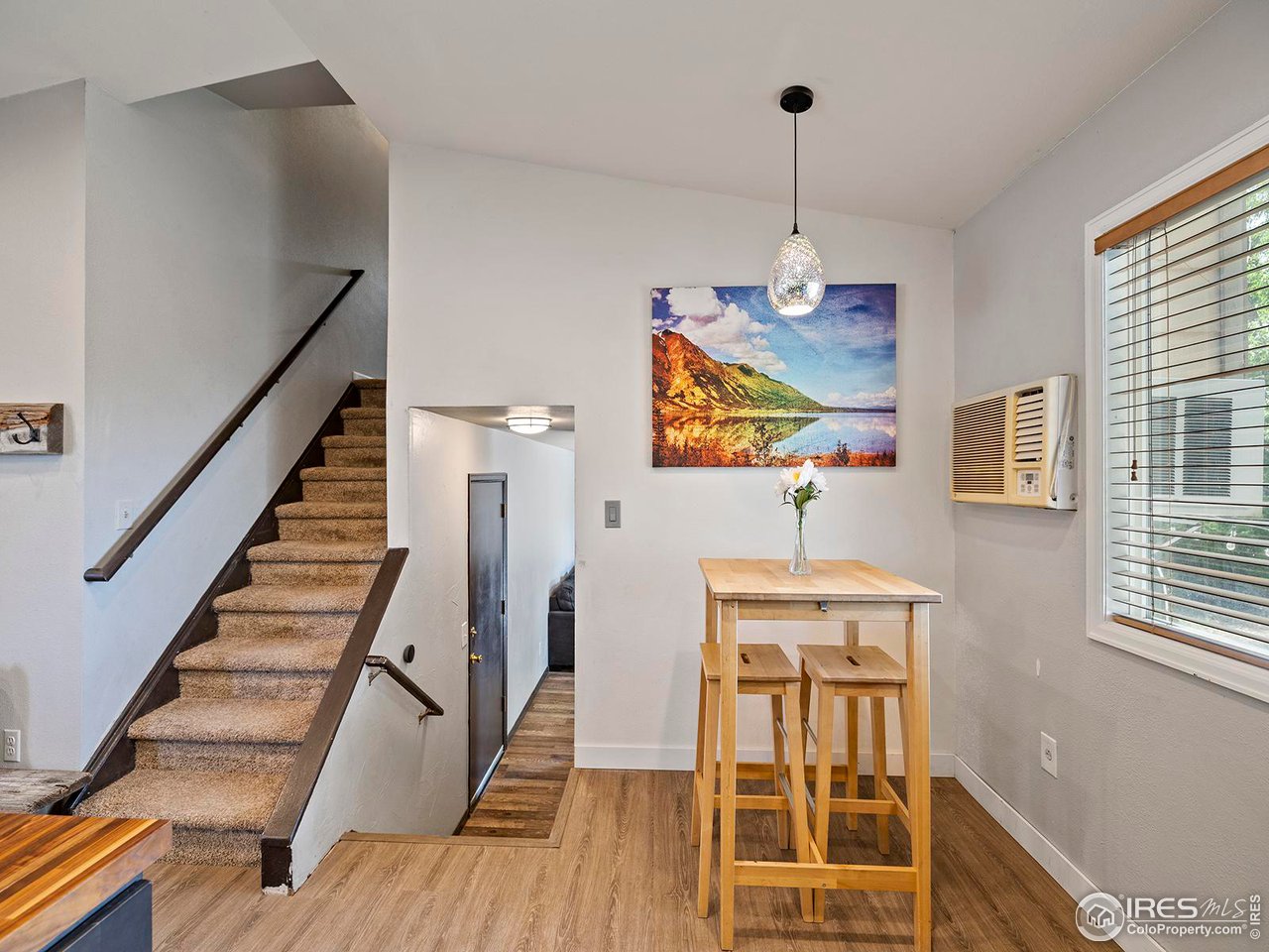 601 Lupine Dr