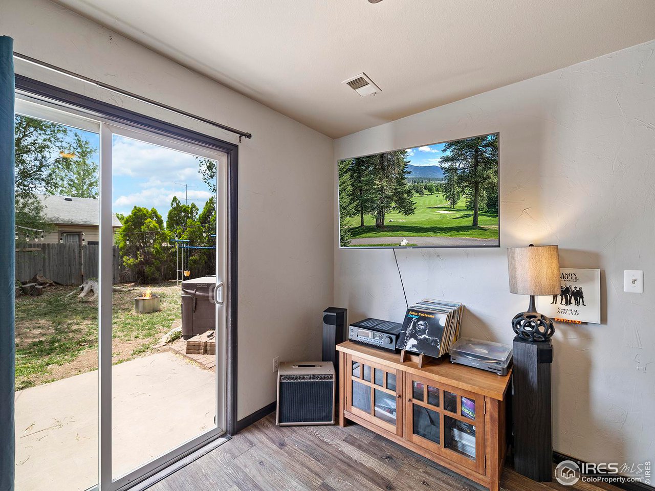 601 Lupine Dr