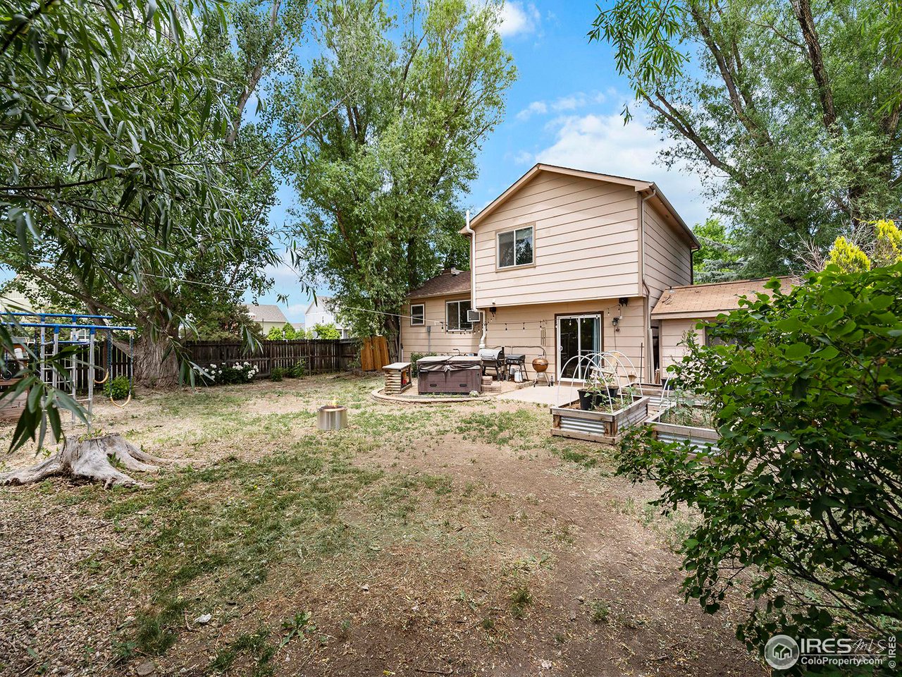 601 Lupine Dr