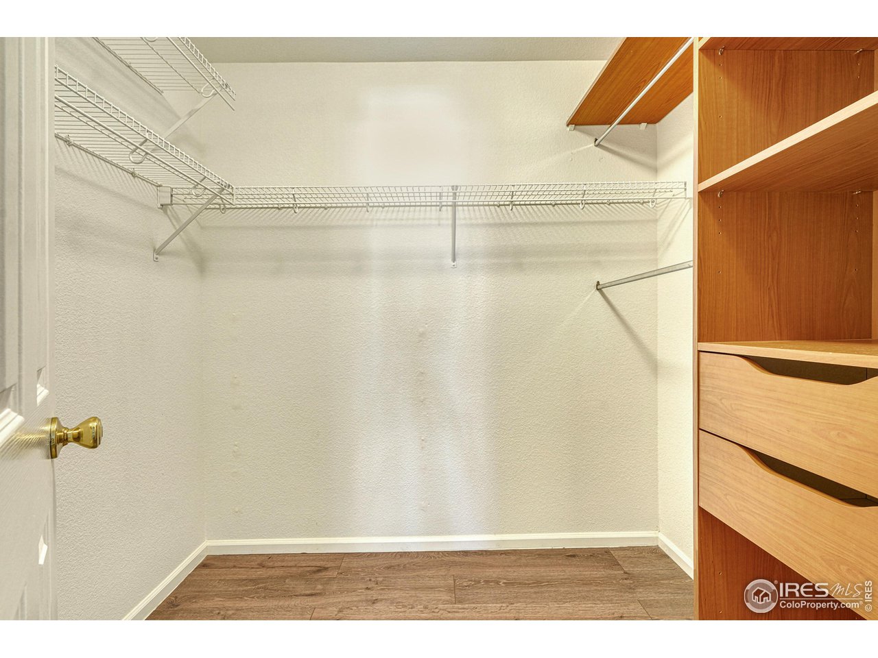 4017 Three Bridges Ct