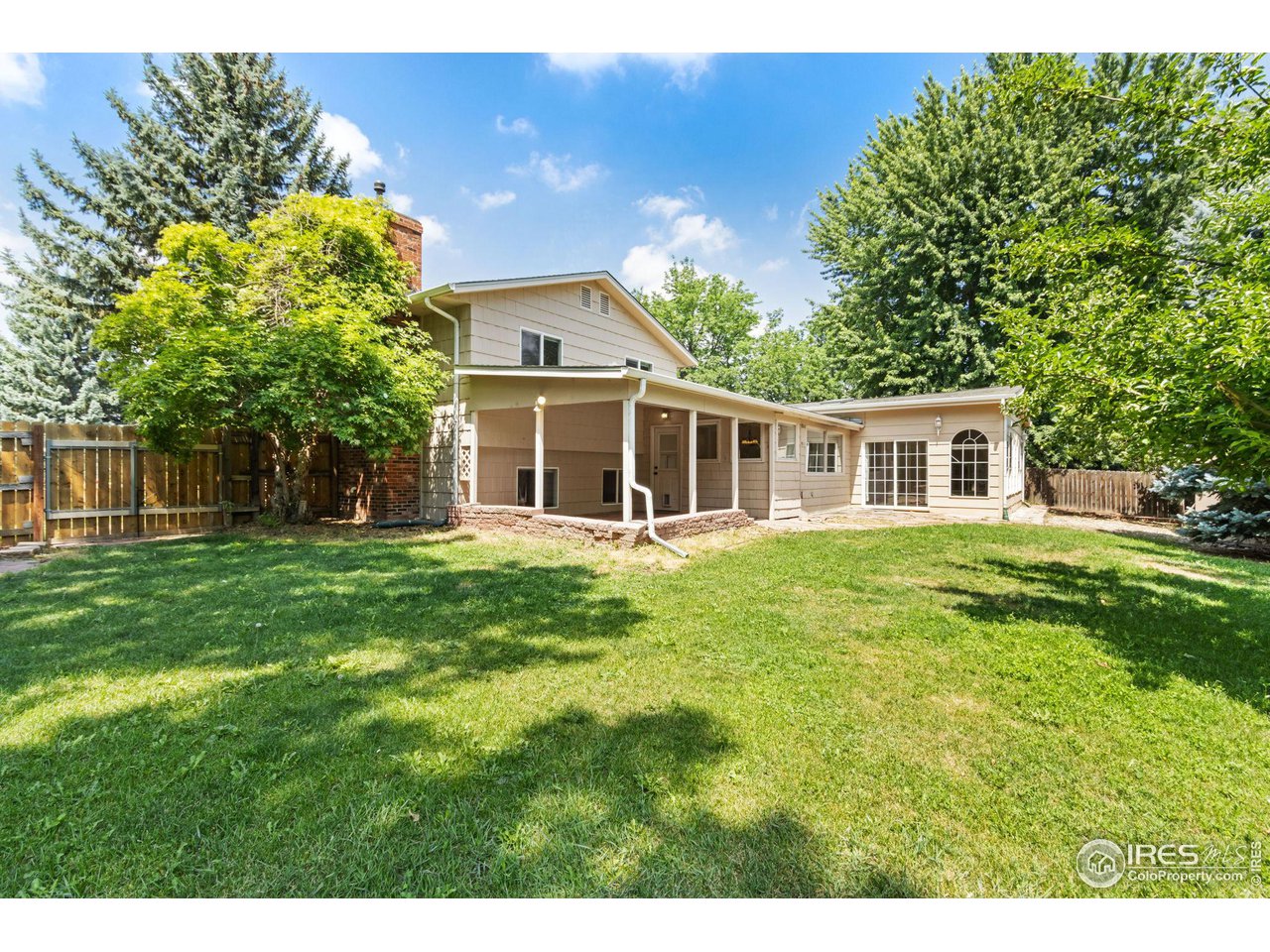 2216 Scotch Pine Ct