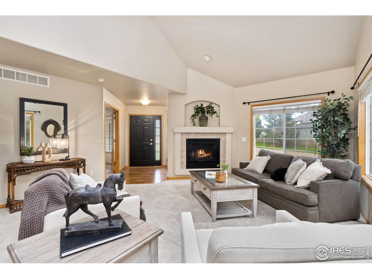5151 Boardwalk Dr Q-1