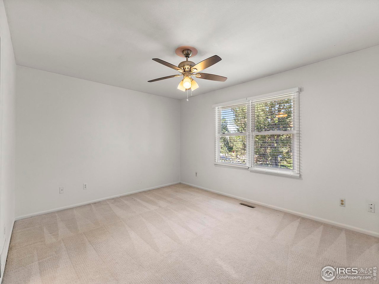 1460 Front Nine Dr B