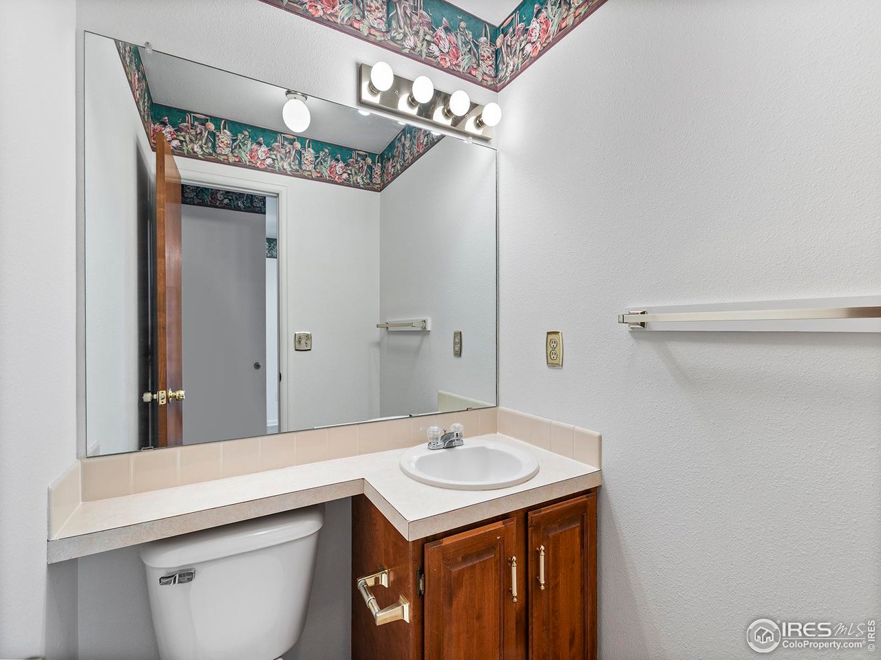 1460 Front Nine Dr B